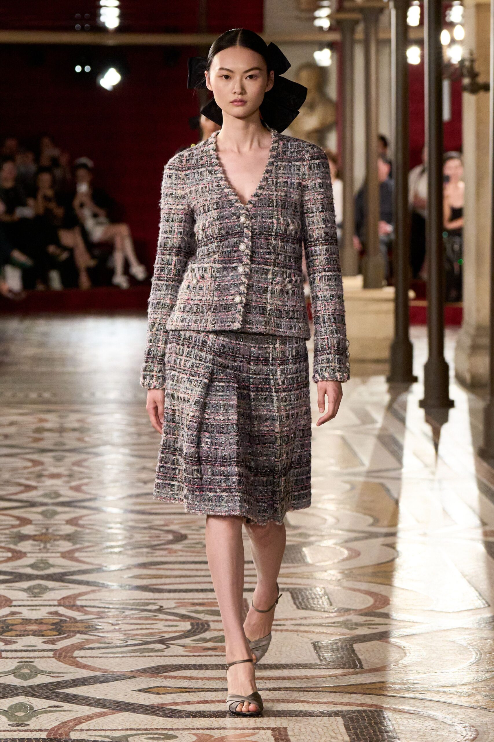 Chanel F/W 24 Couture Look 62