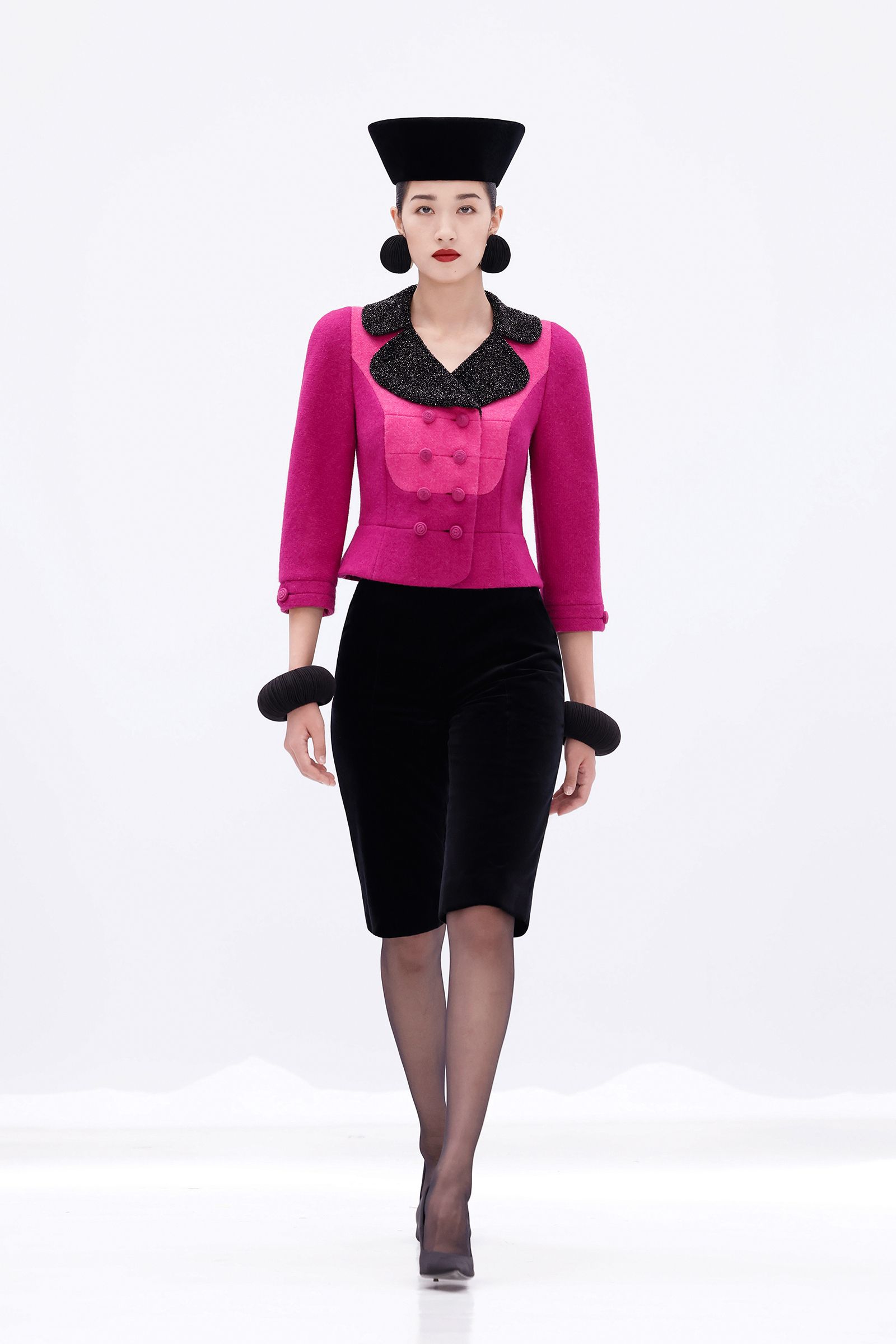 pink wool long-sleeve collared fitted buttoned blazer