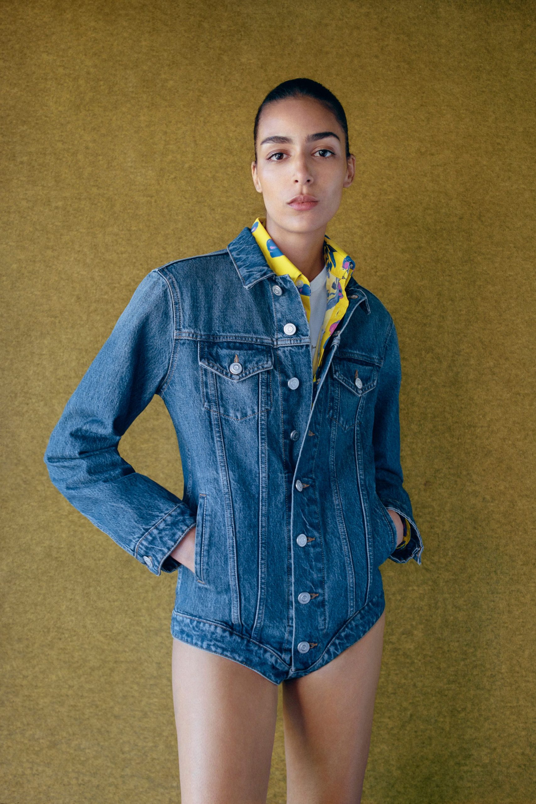 blue denim fitted zippered short shorts