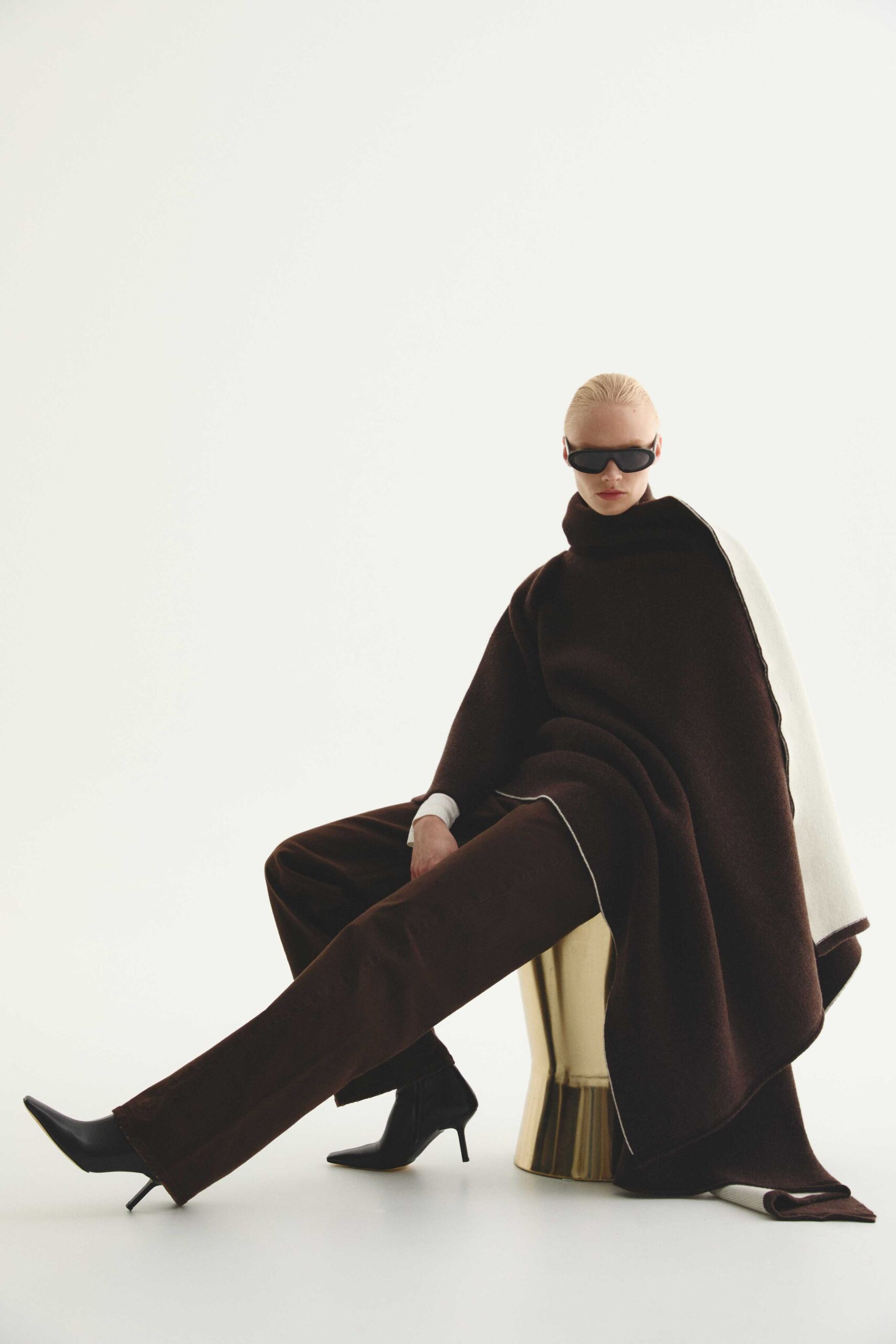 brown wool fitted high-waisted straight-leg pants