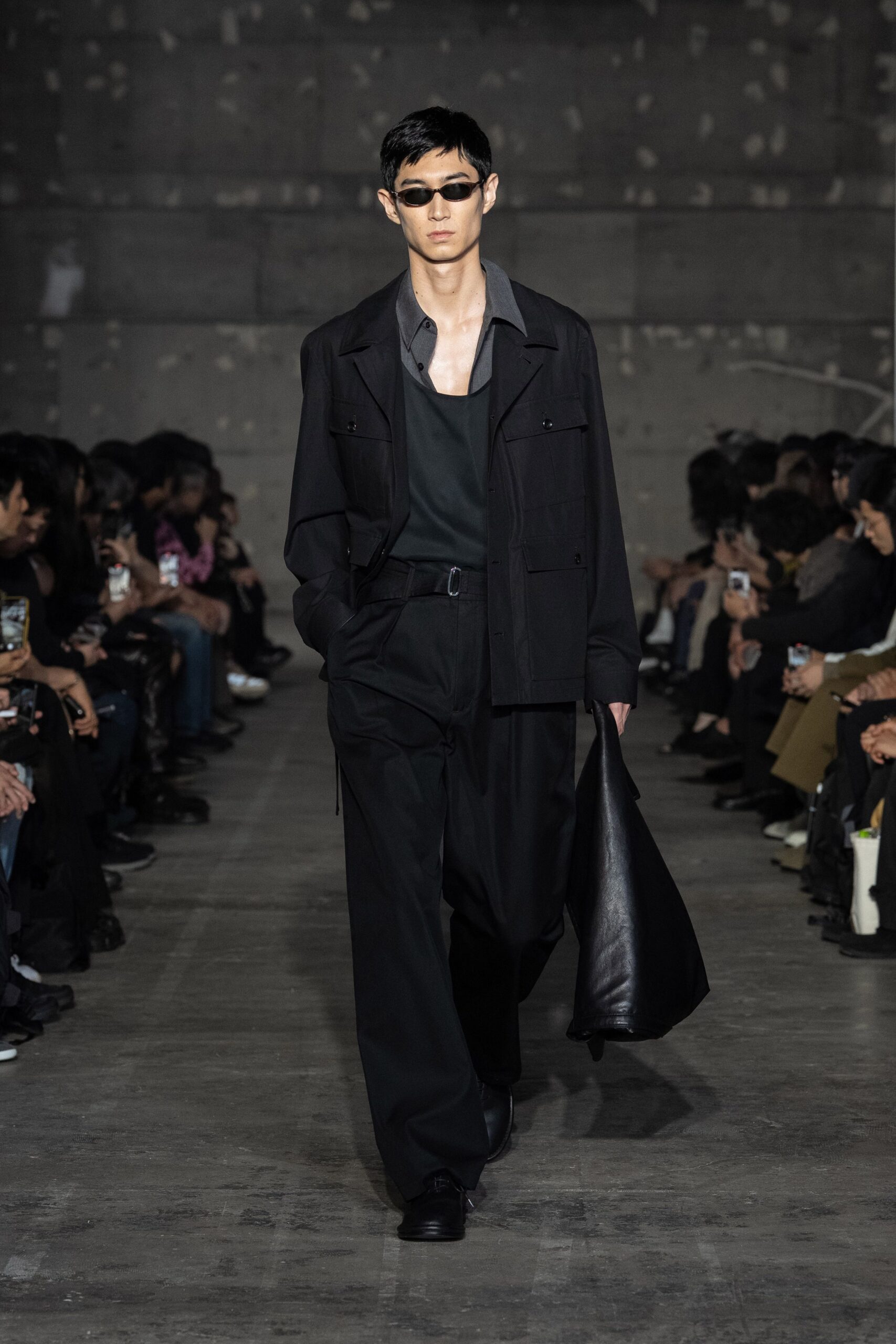 black wool long-sleeve collared oversized pockets buttoned jacket
