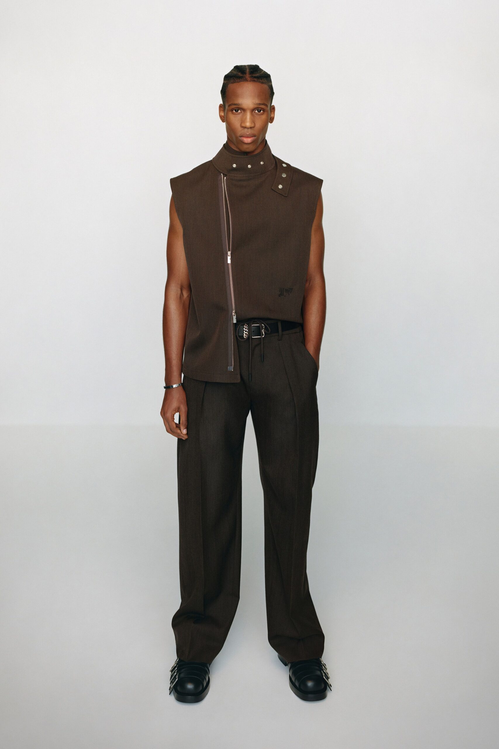Burberry F/W 24 Look 59