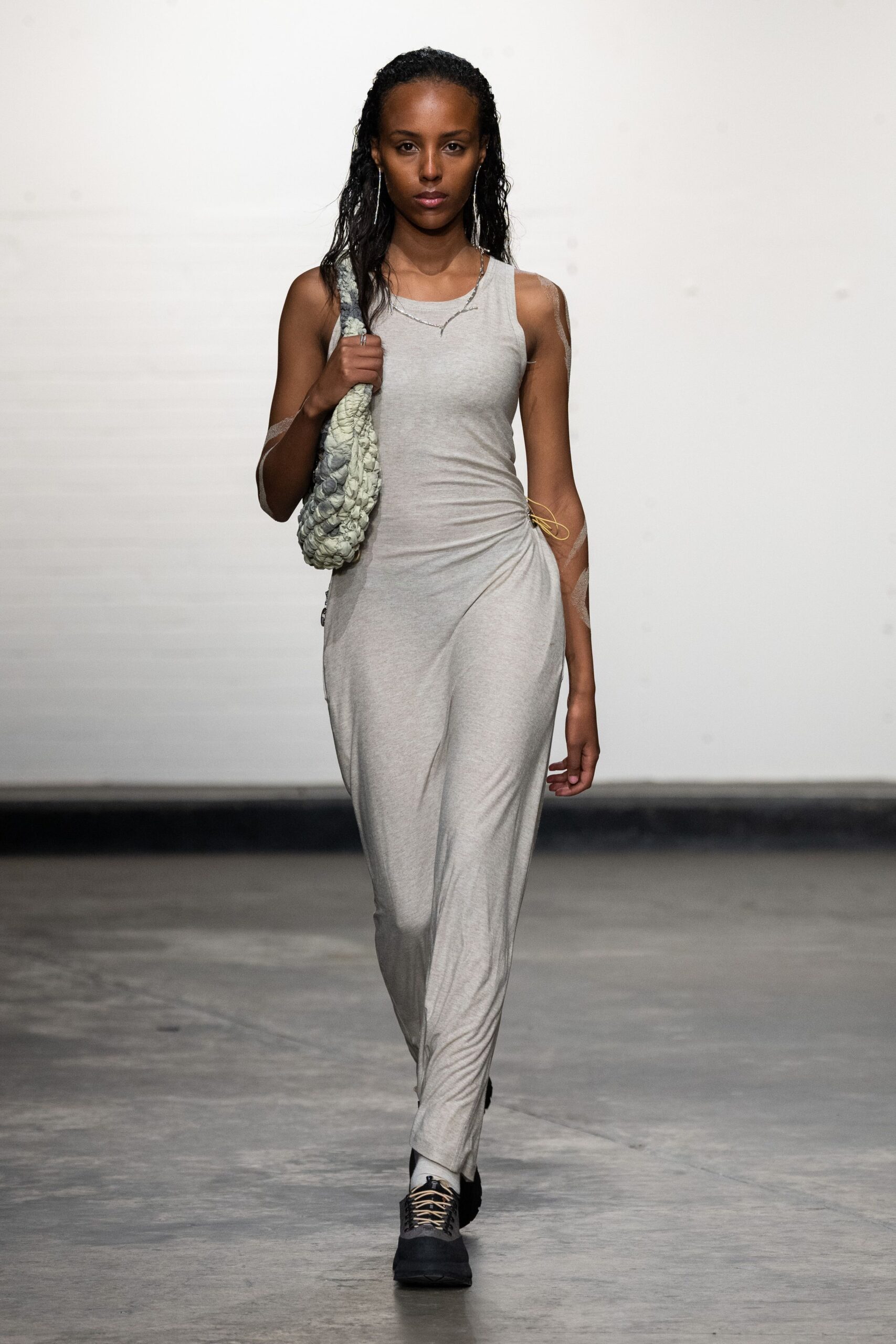 gray fitted midi dress with chunky shoes