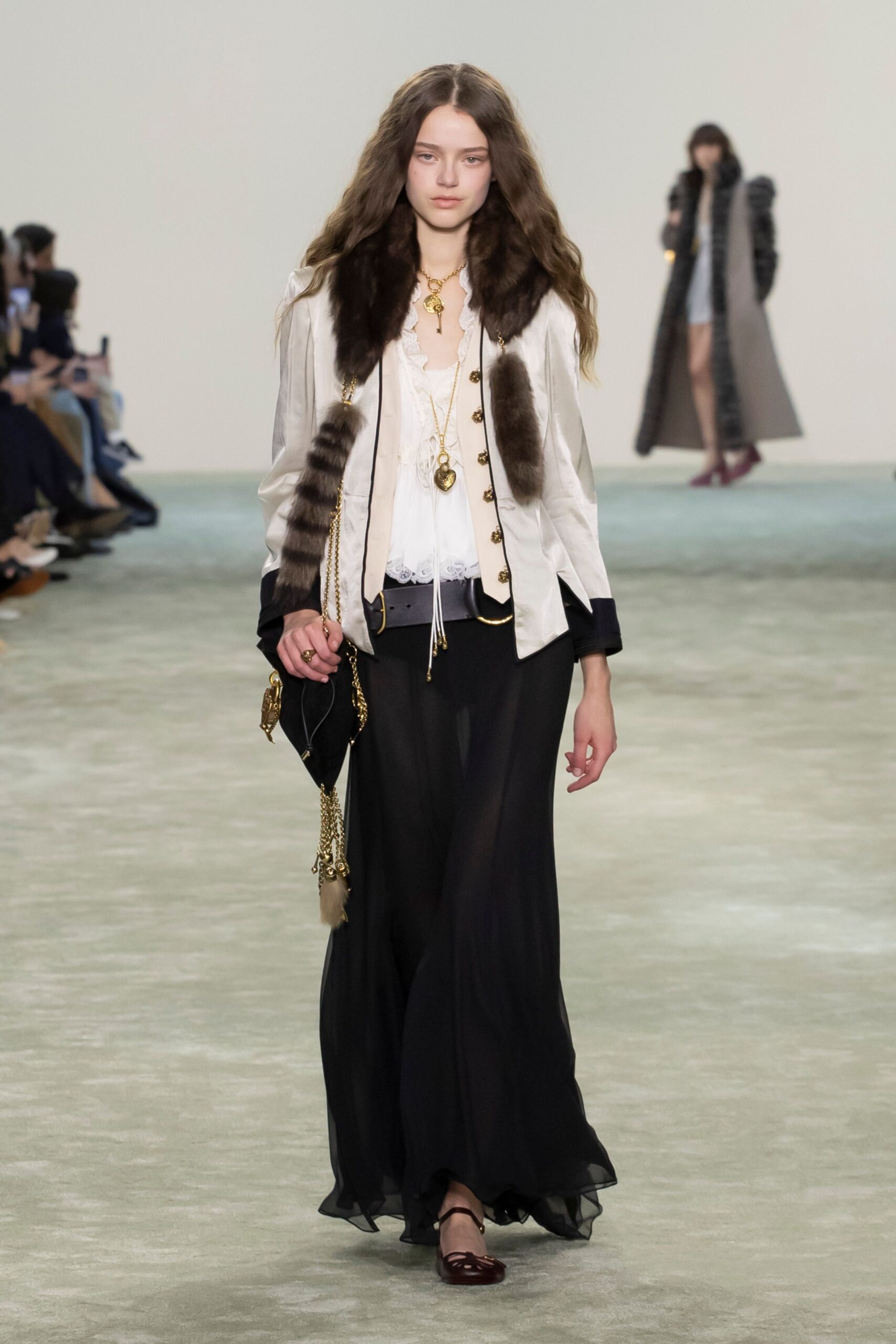 beige silk long-sleeve collared fitted buttoned jacket