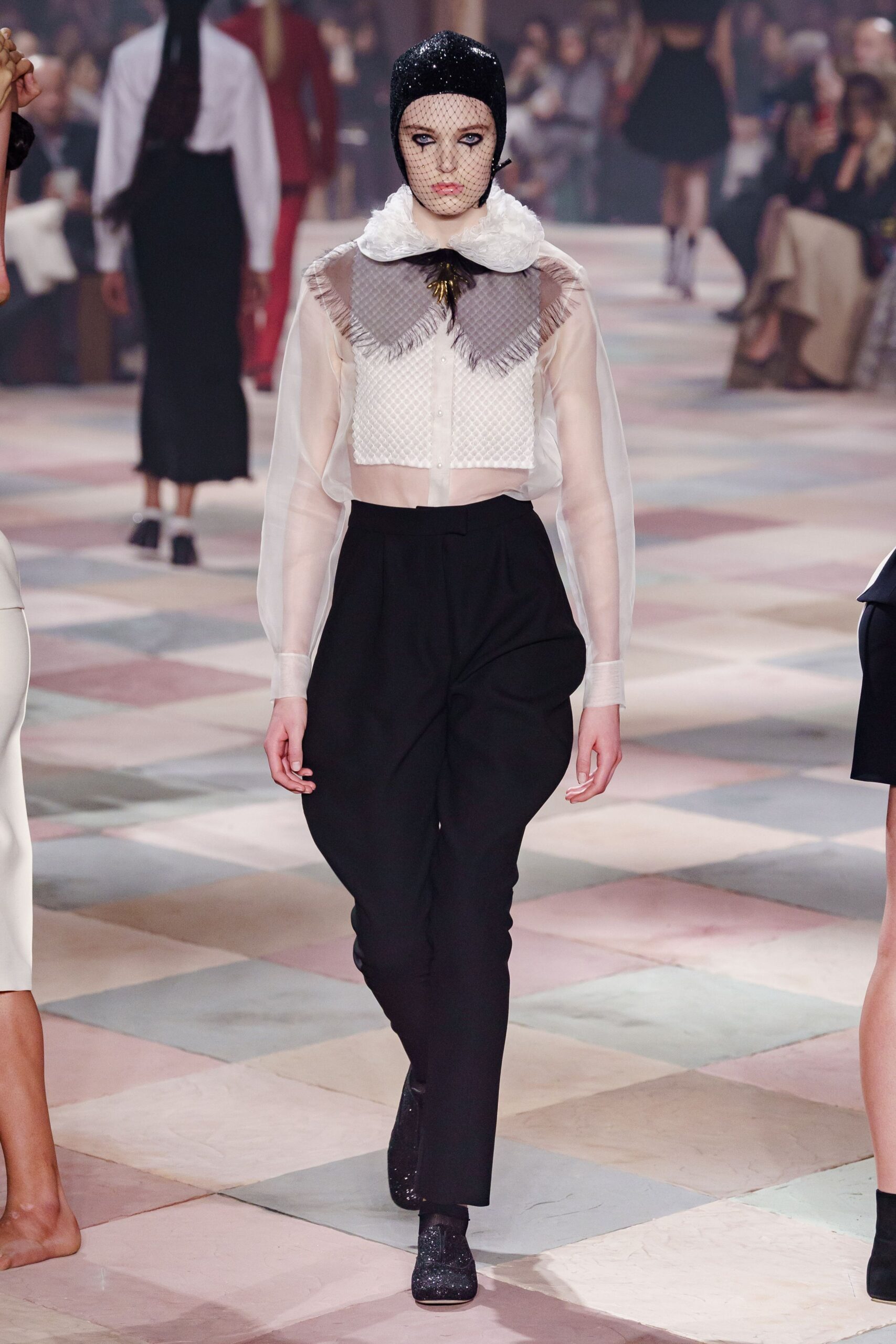 Christian Dior S/S 19 Couture Look 99