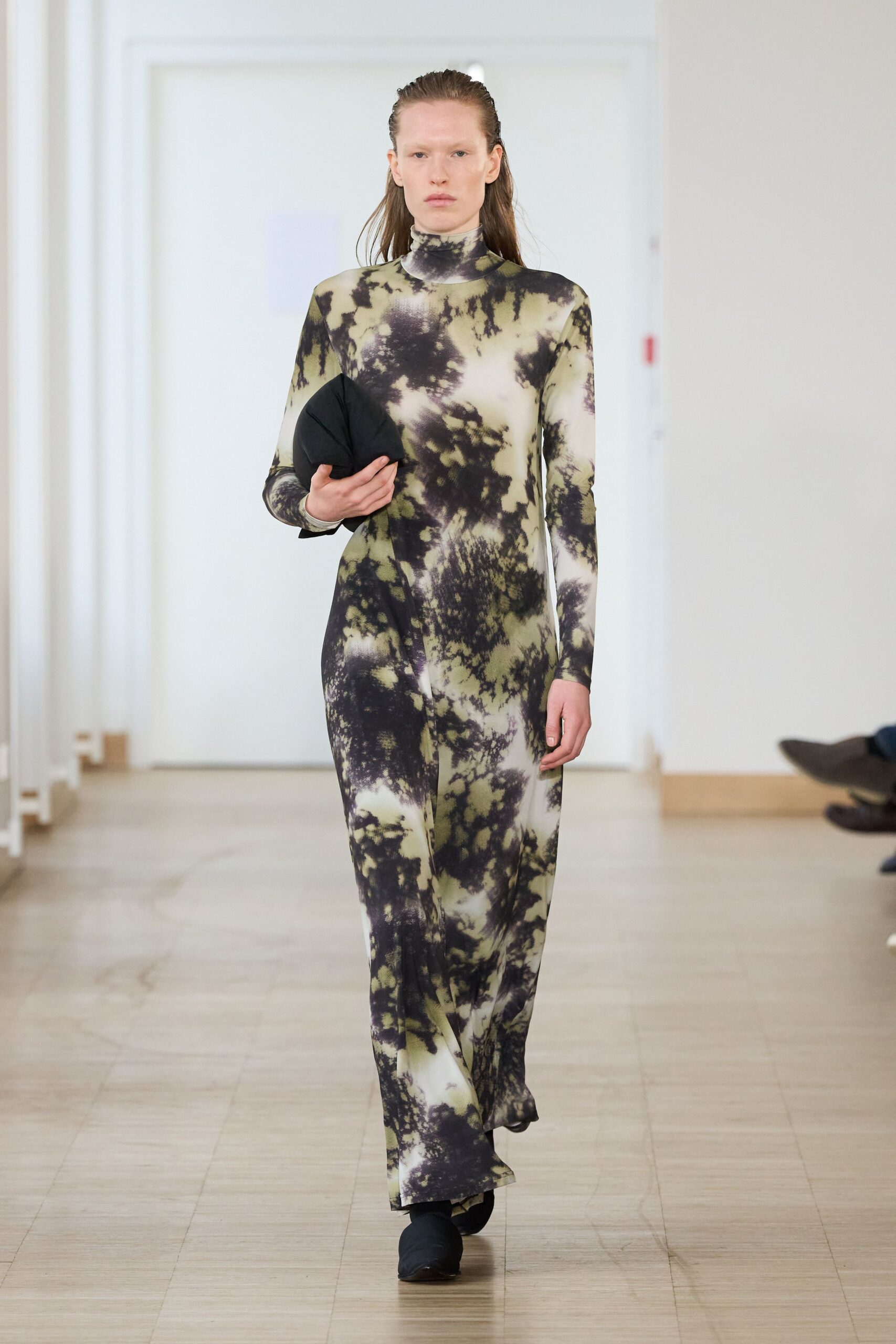 fitted printed maxi dress with bag