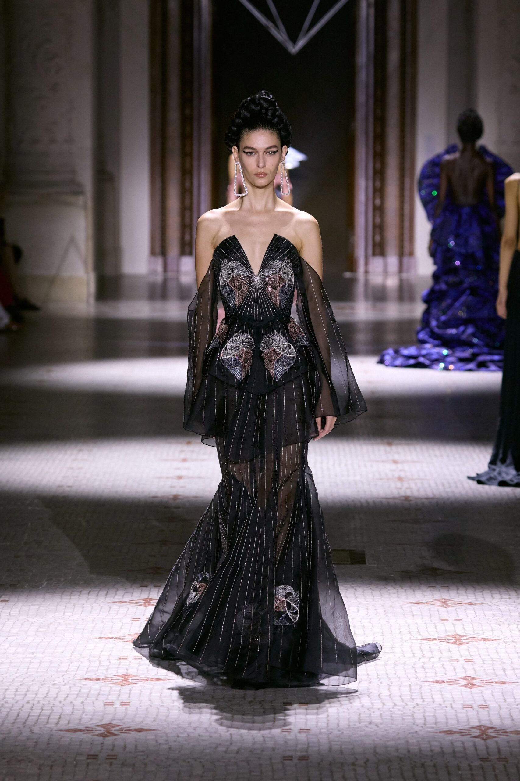 ArdAzAei F/W 24 Couture Look 46