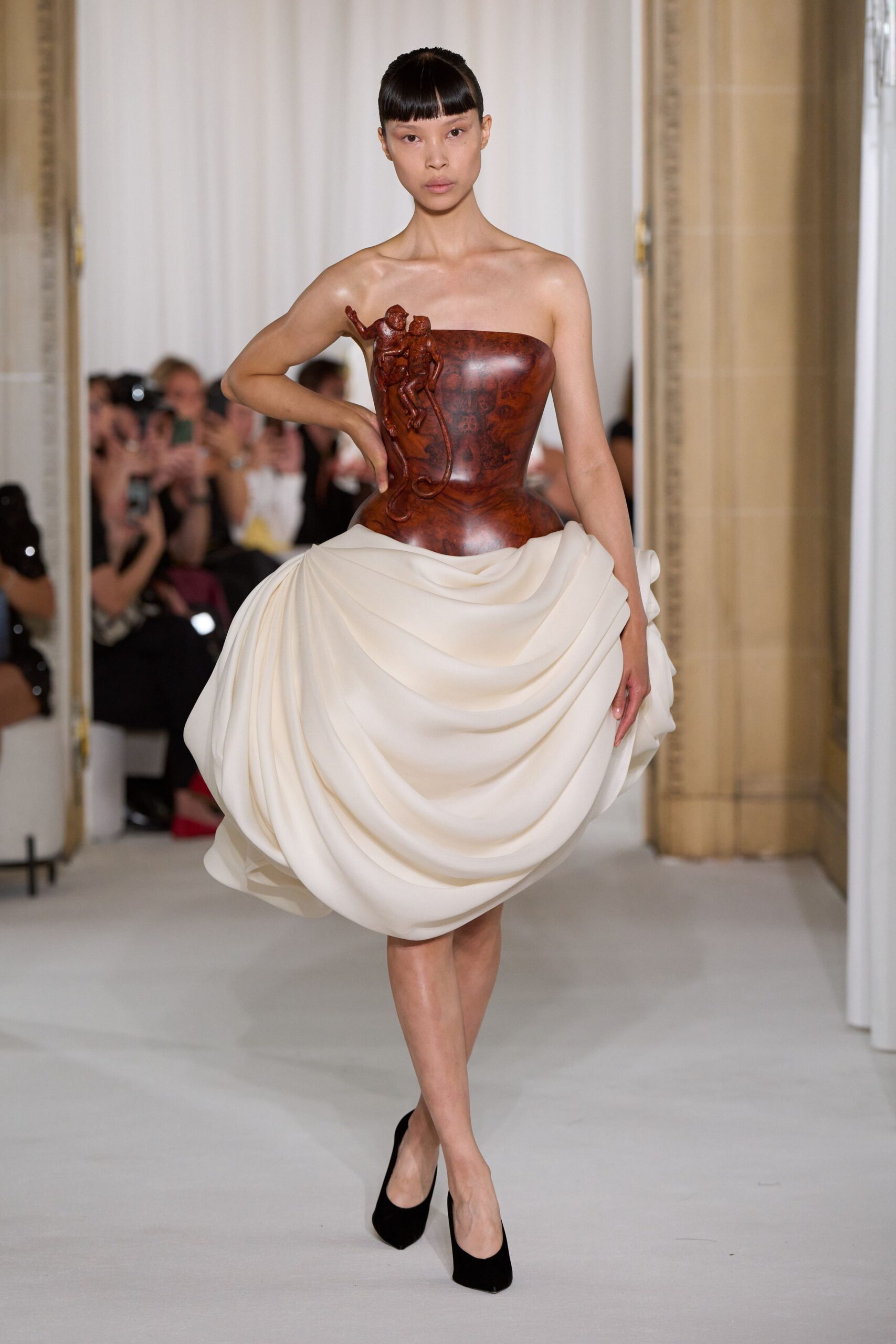 Ashi Studio F/W 25 Couture Look 35