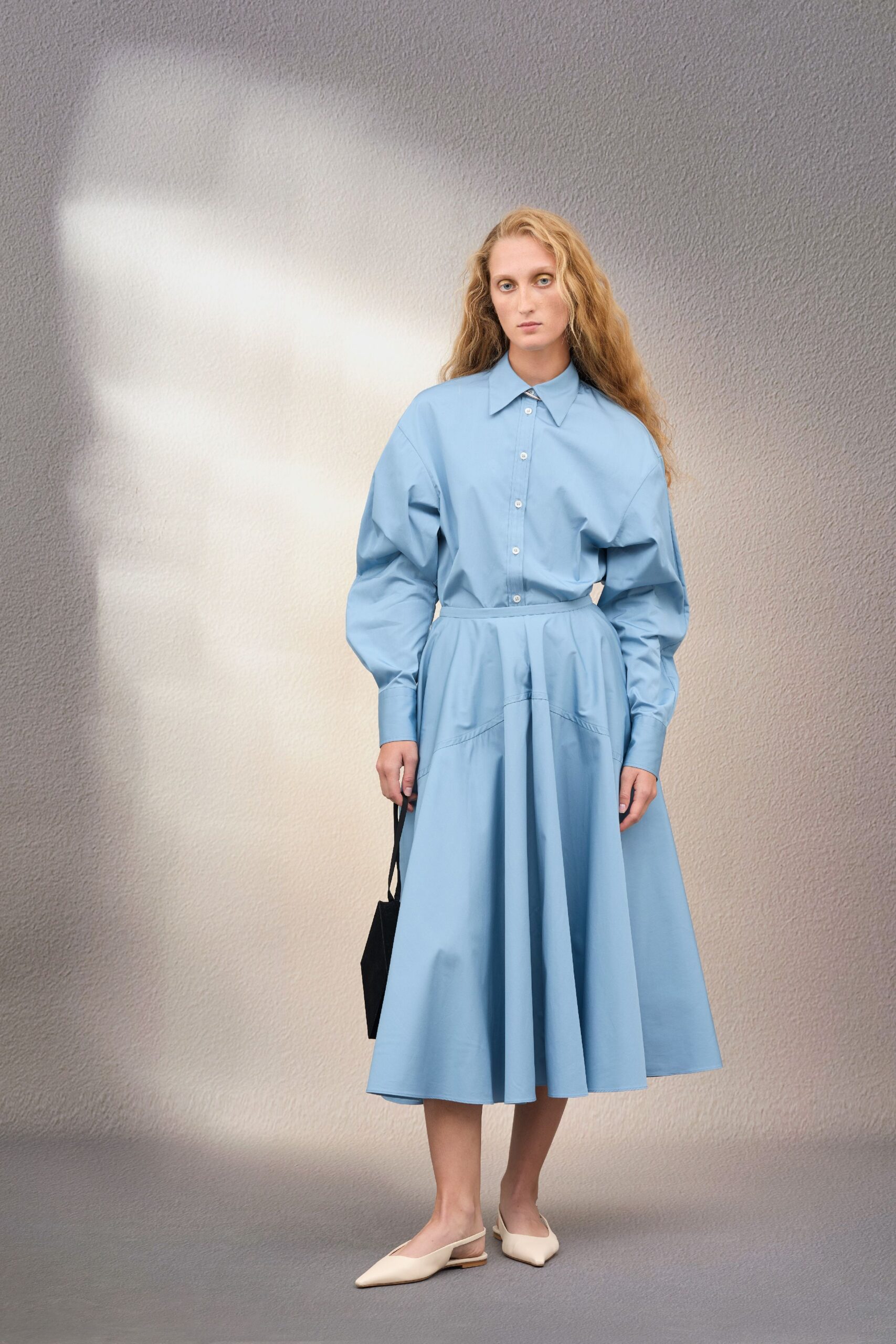 blue cotton shirt-dress with bag