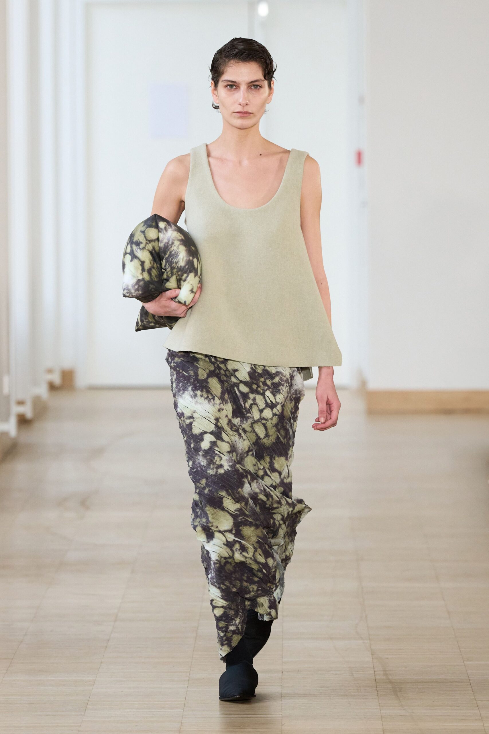 Christian Wijnants F/W 25 Look 53