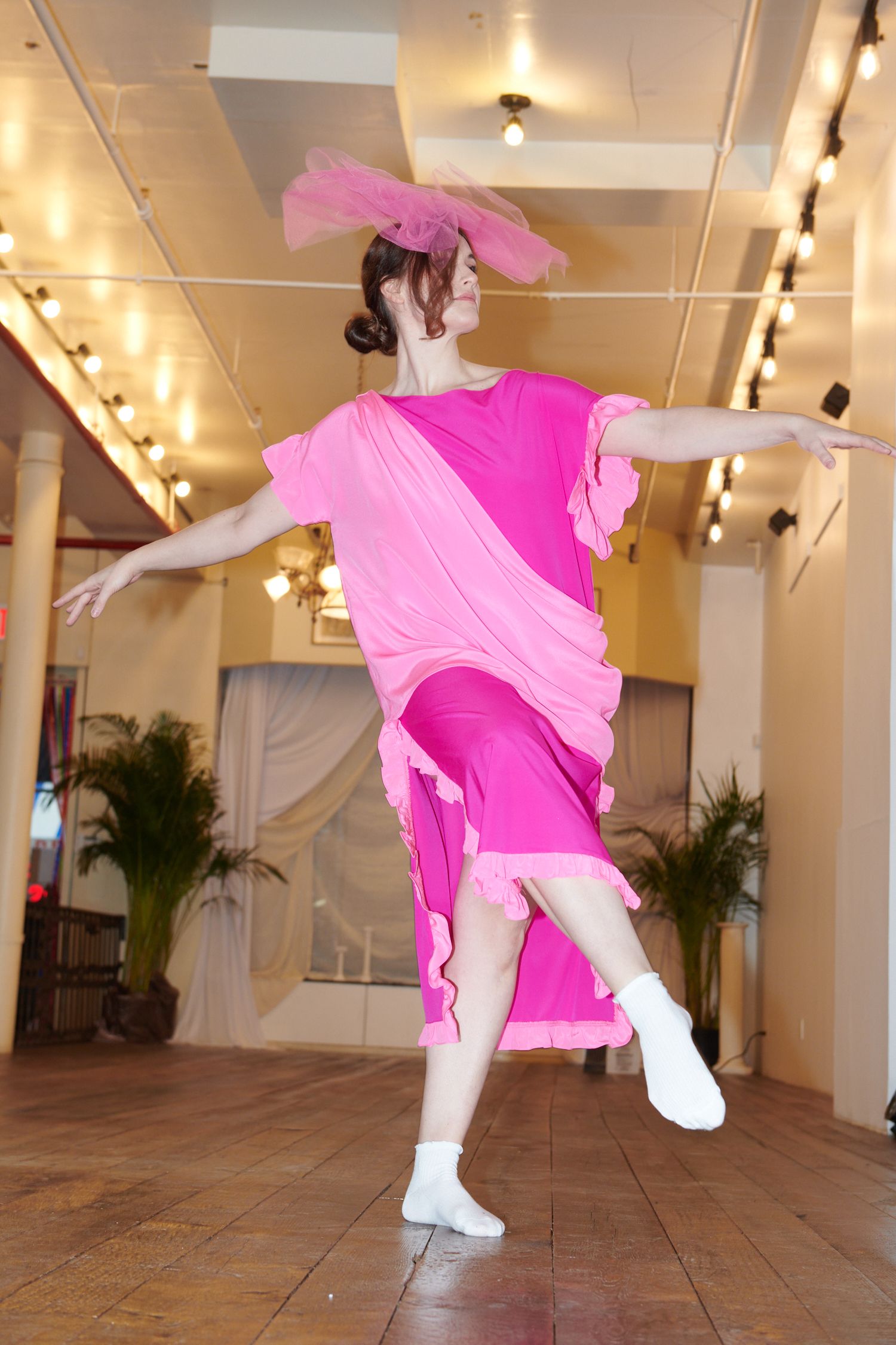 pink relaxed dress with hat