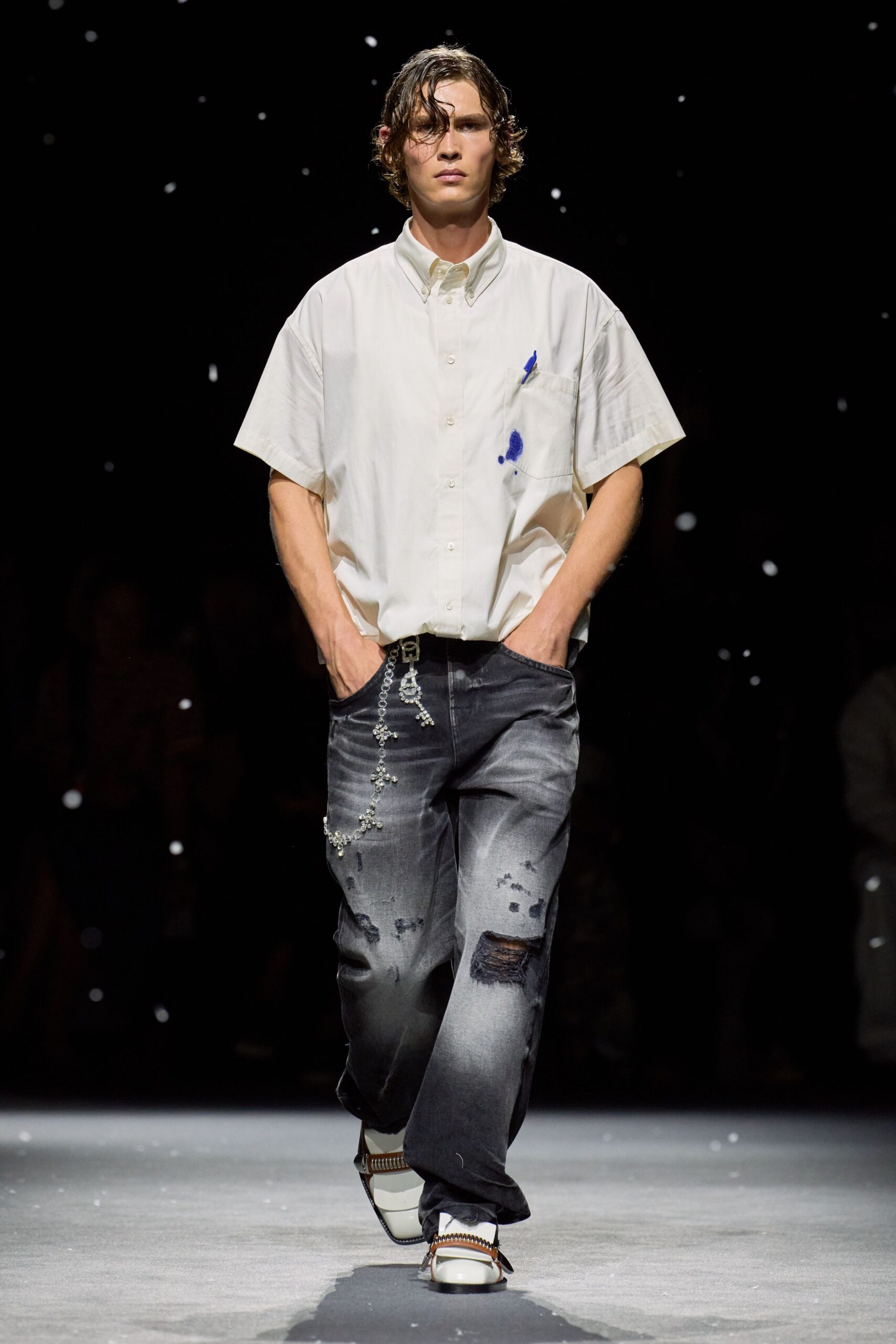 gray denim relaxed distressed jeans