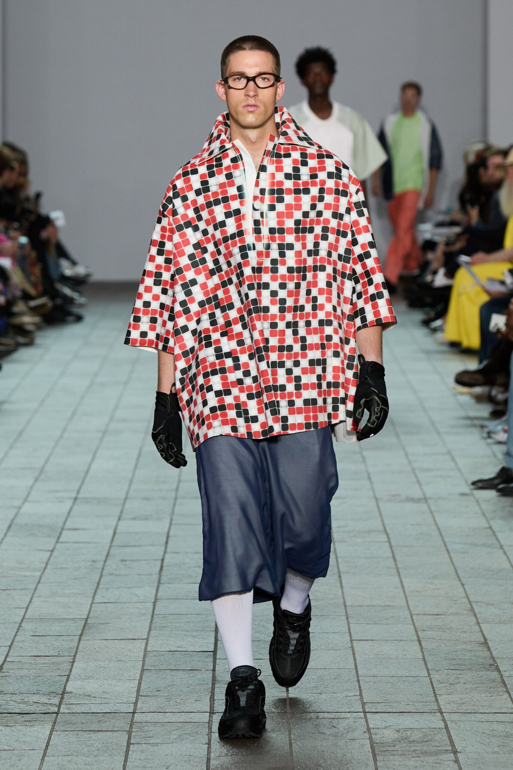 red cotton short-sleeve collared relaxed checked jacket