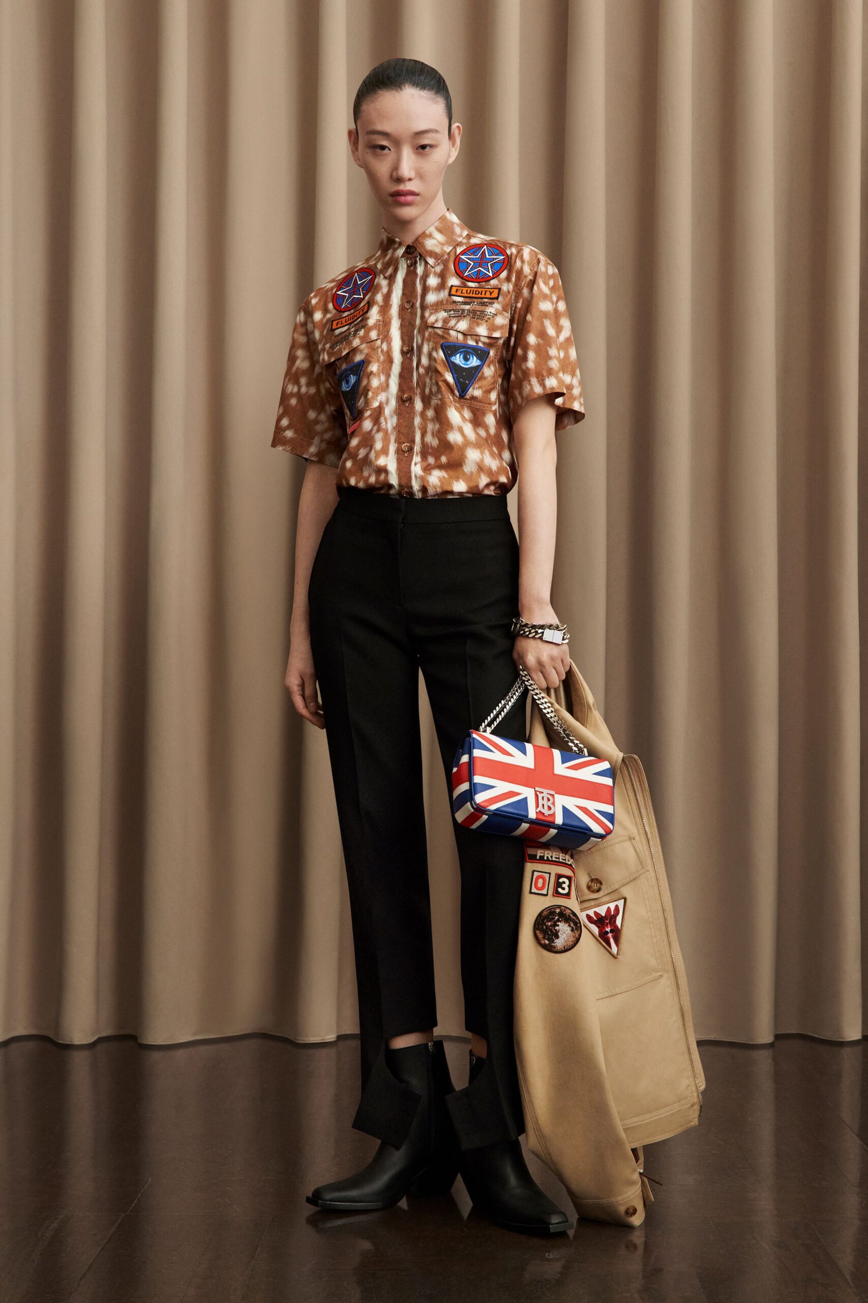 Burberry F/W 21 Look 95