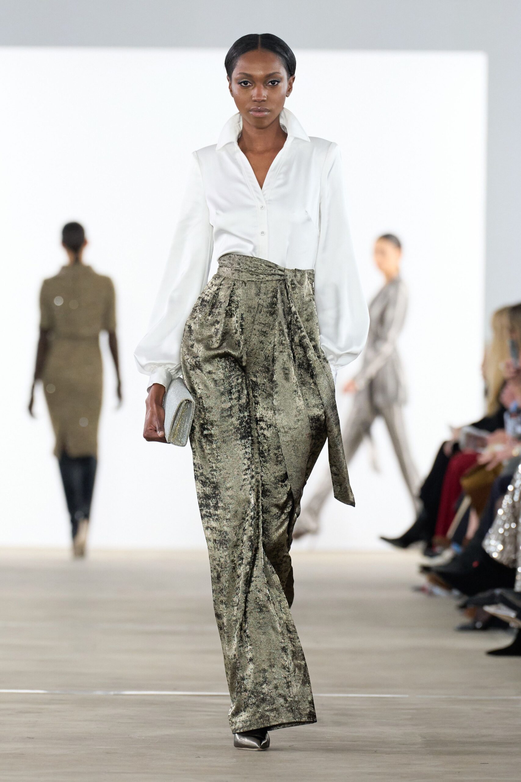 Badgley Mischka F/W 24 Look 81