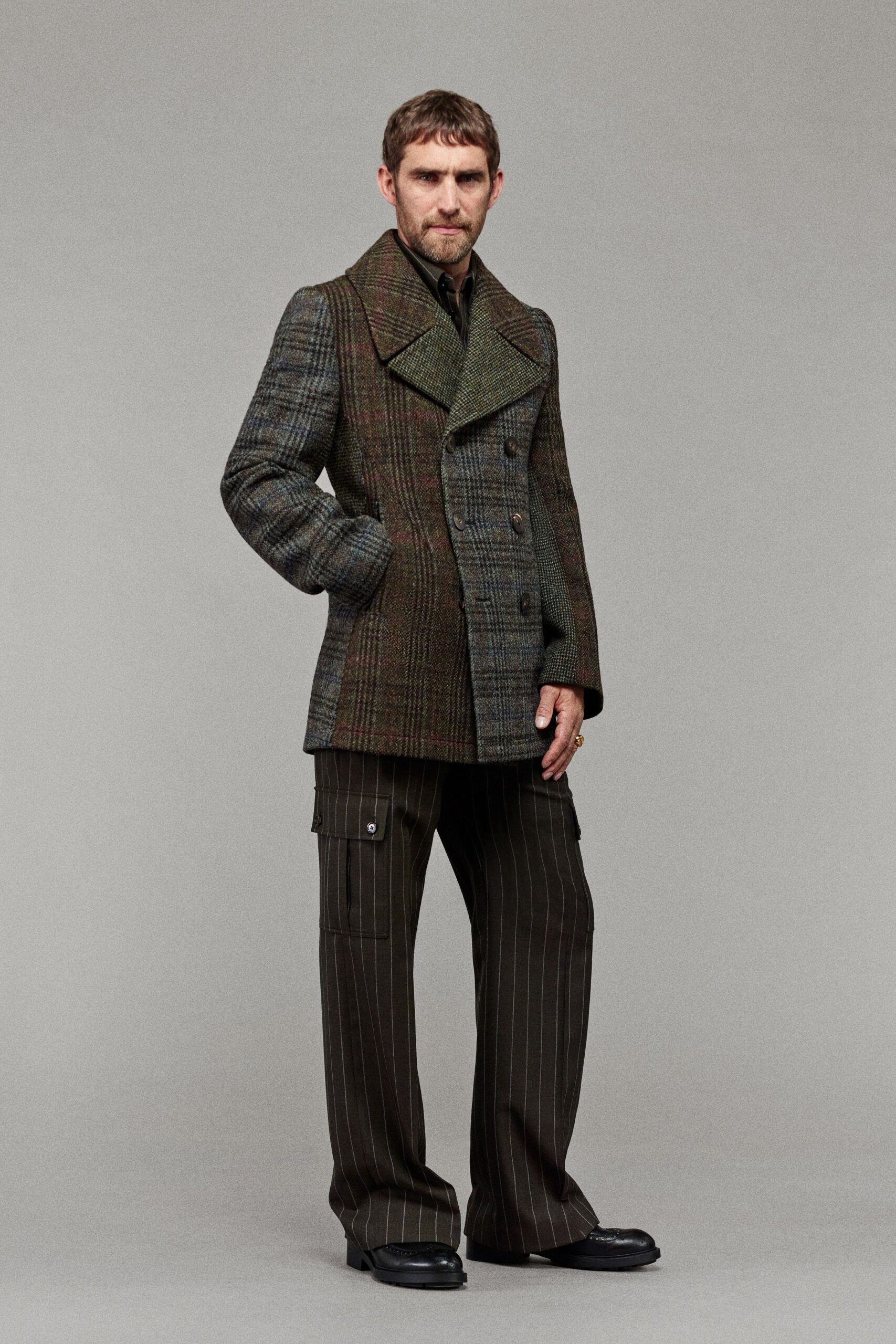 green wool long-sleeve collared structured checked coat