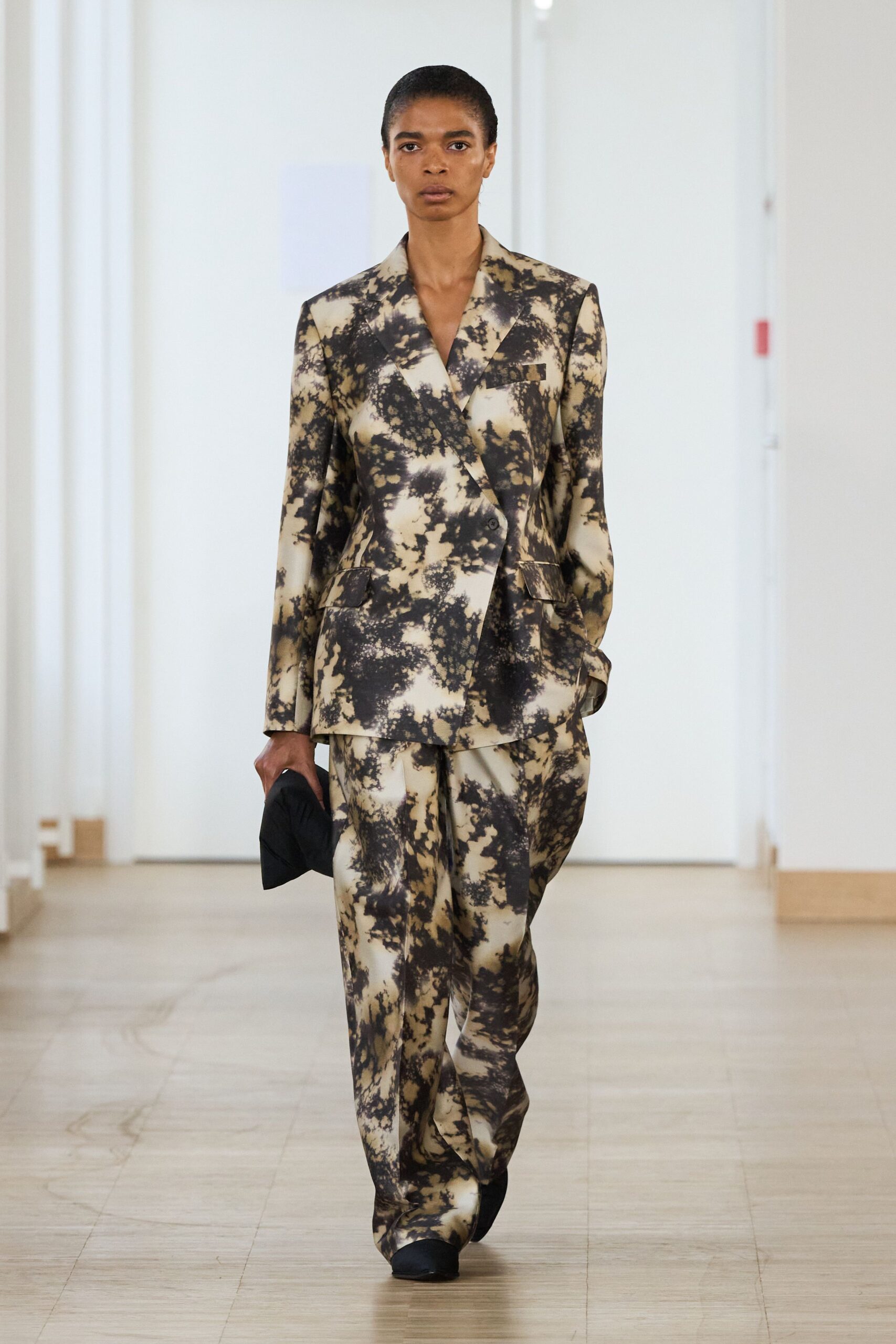 Christian Wijnants F/W 25 Look 69