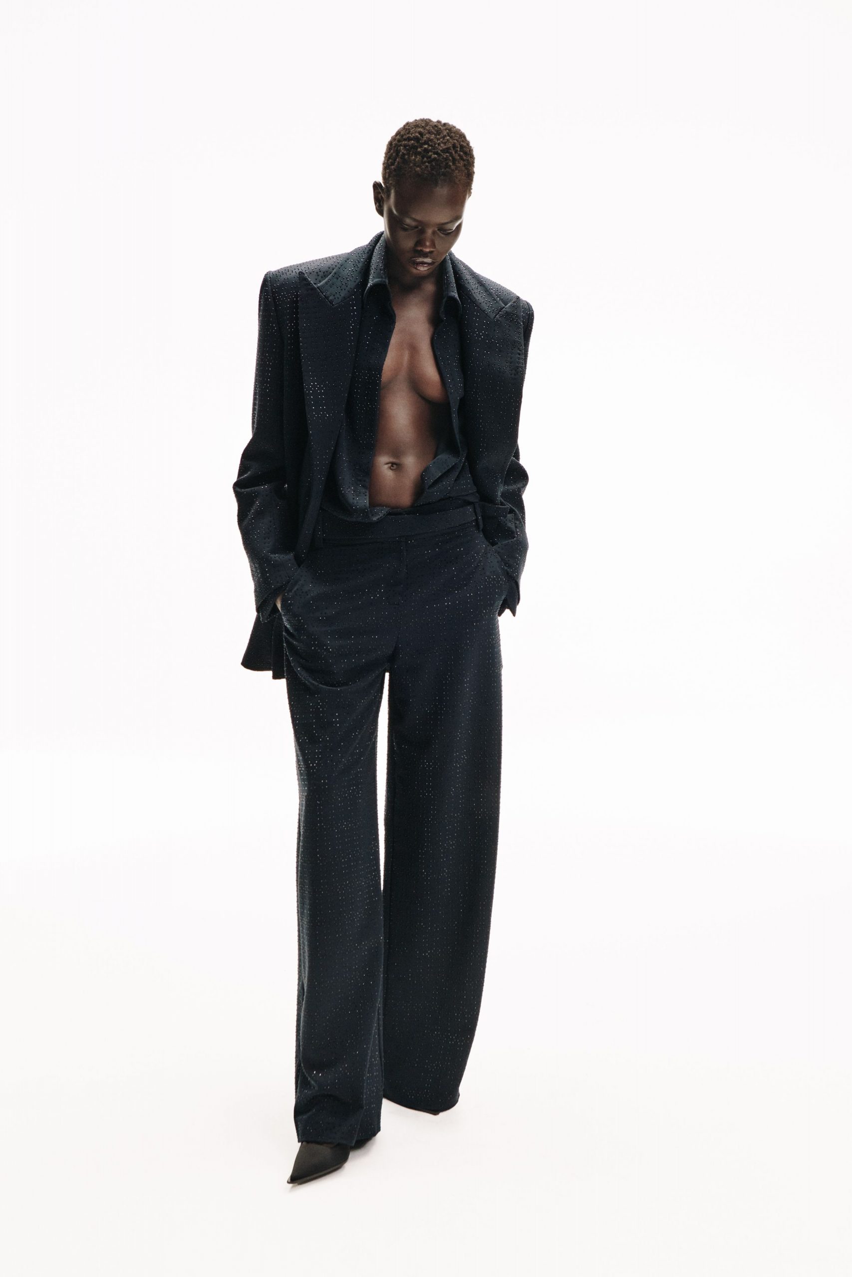 black silk long-sleeve collared tailored textured suit