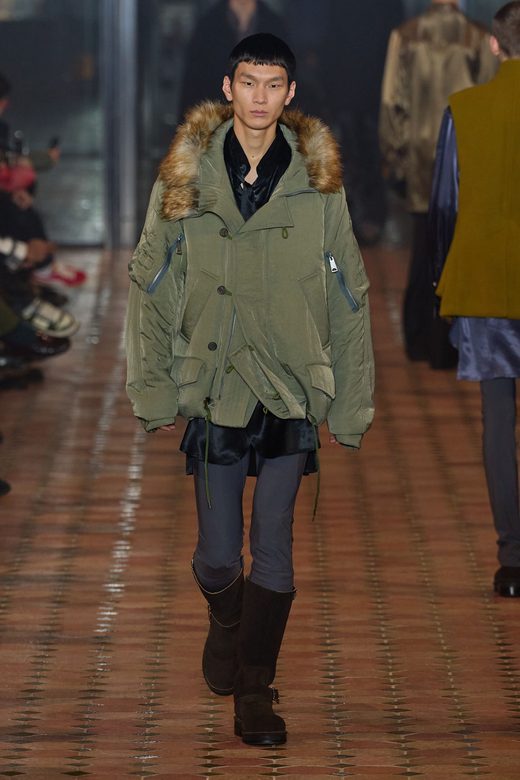 Bed j.w. Ford F/W 24 Menswear Look 106