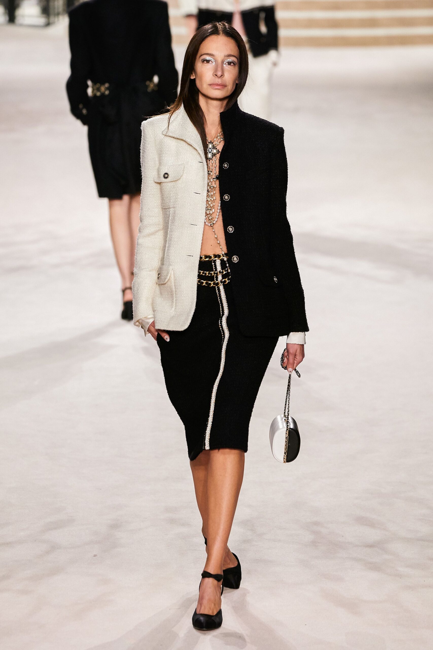 Chanel F/W 20 Look 202