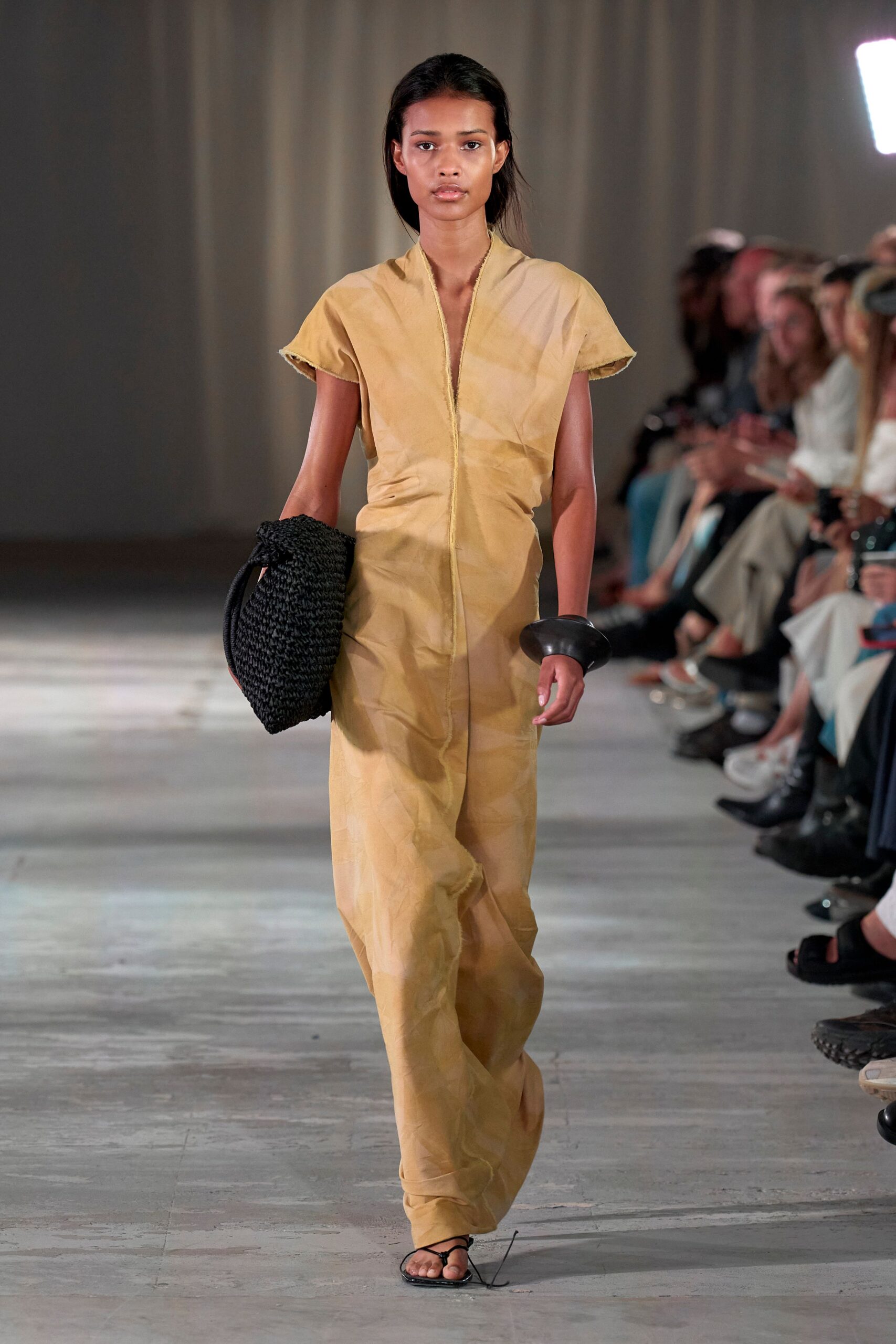 yellow cotton short-sleeve v-neck fitted zippered jumpsuit