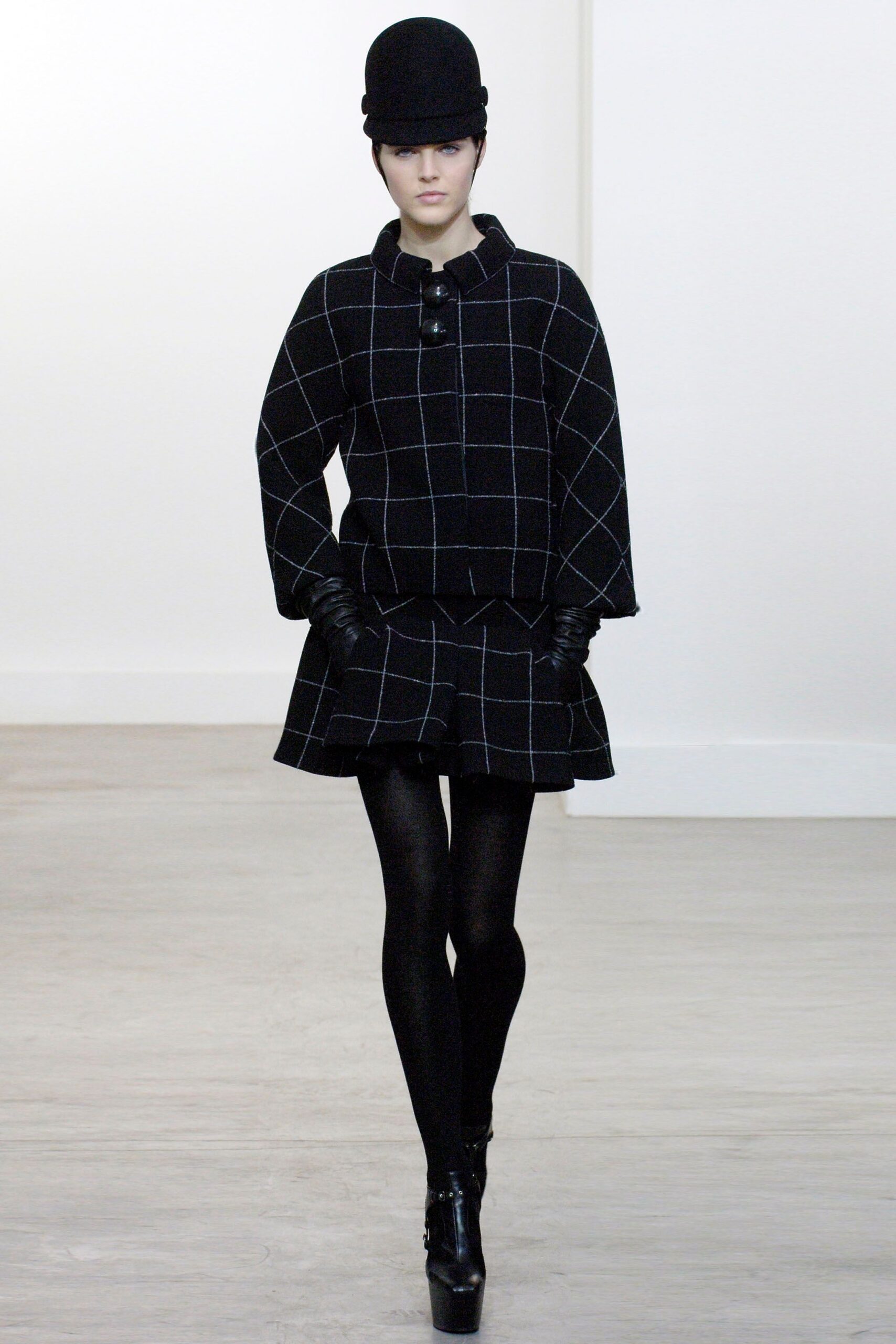 Balenciaga F/W 06 Look 4