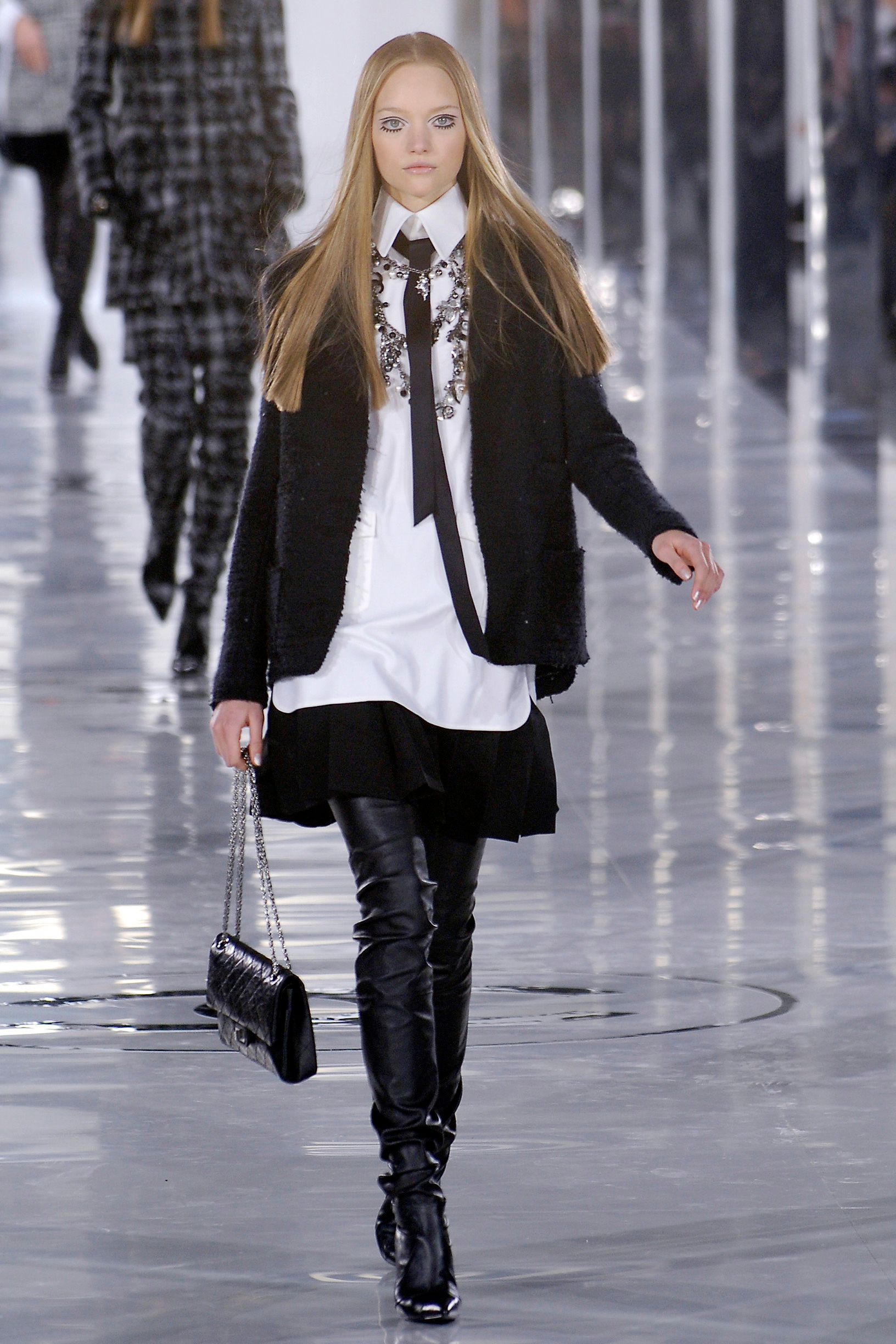 Chanel F/W 05 Look 4