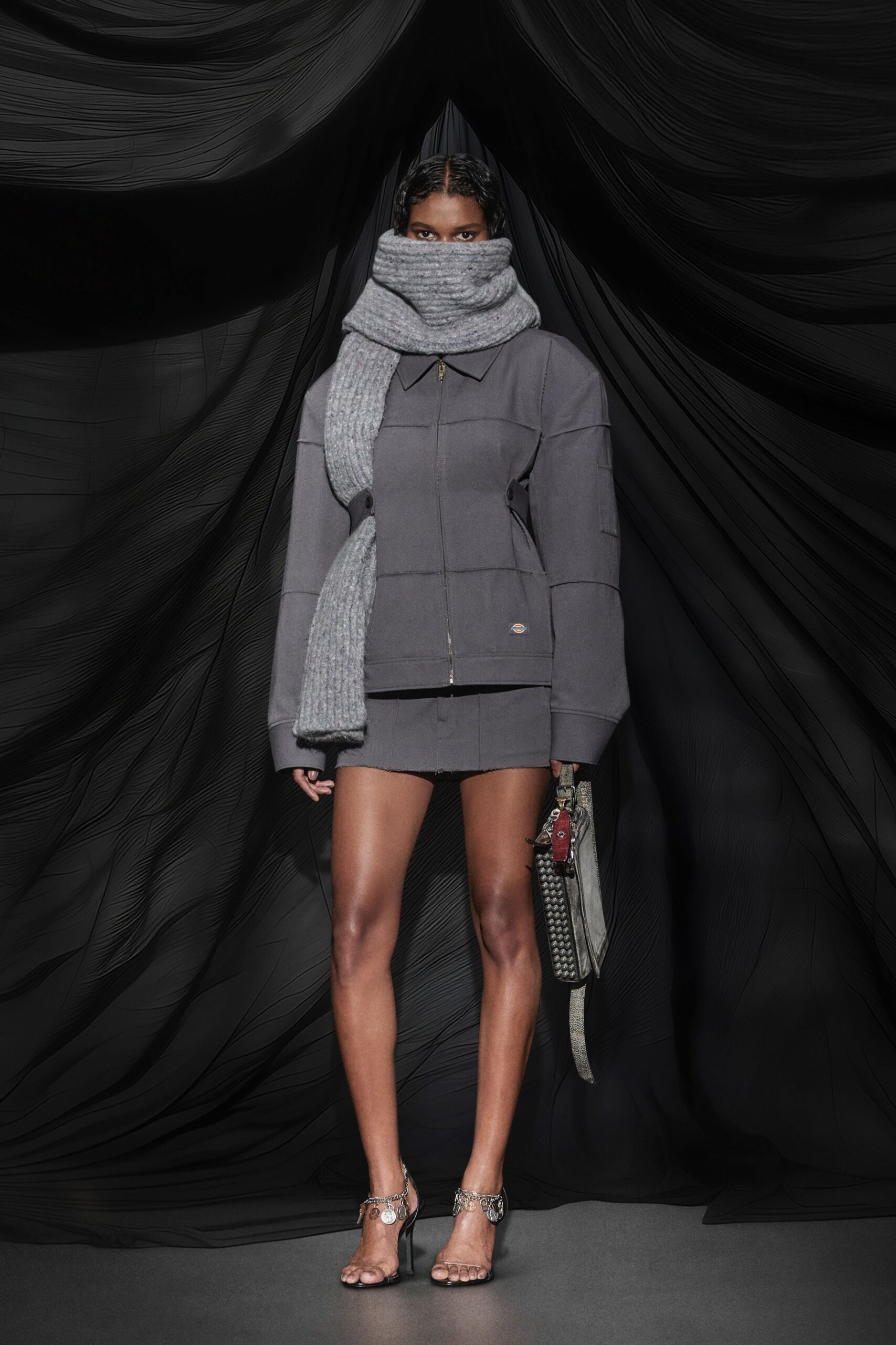 gray cotton long-sleeve collared relaxed zippered short jacket