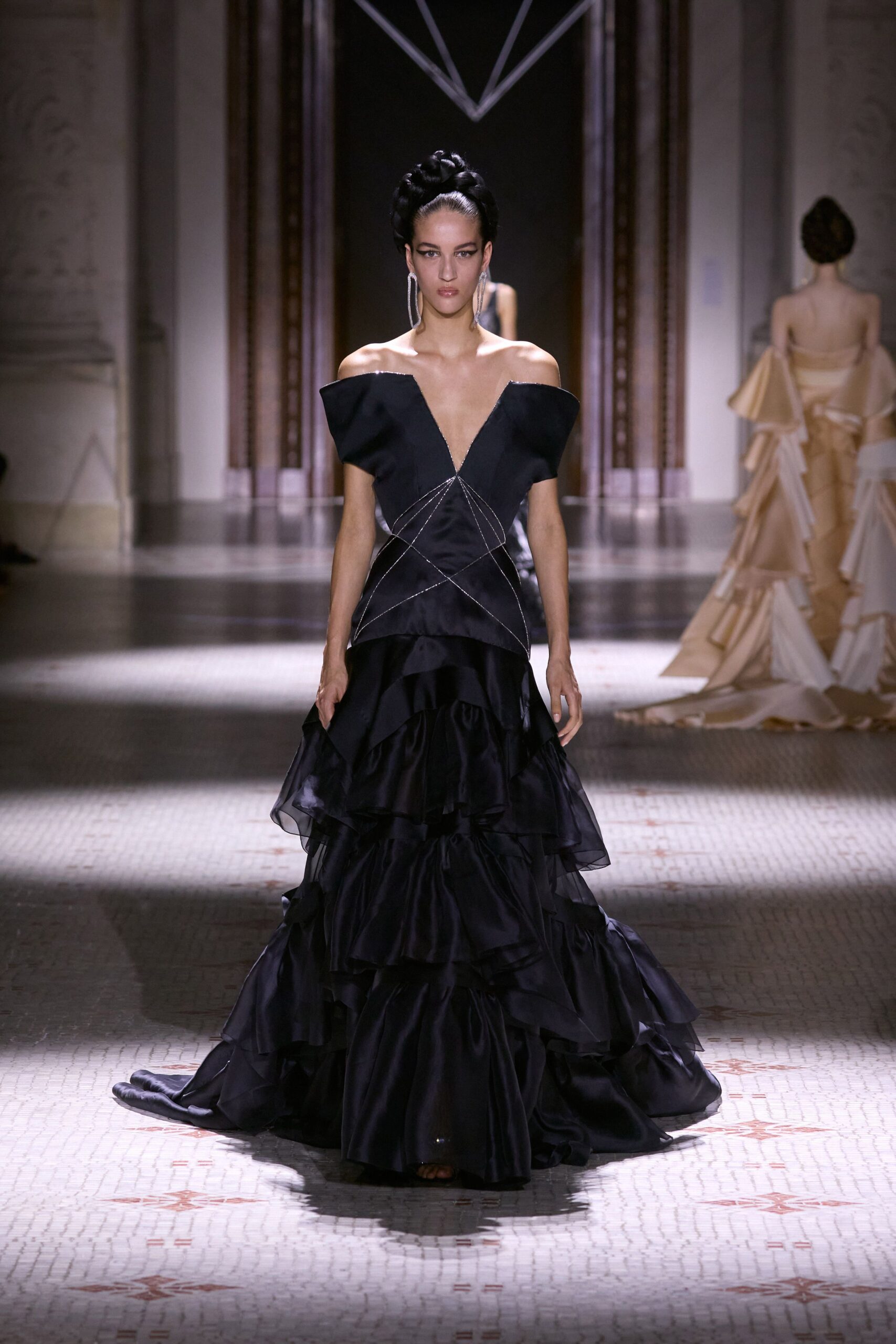 ArdAzAei F/W 24 Couture Look 74