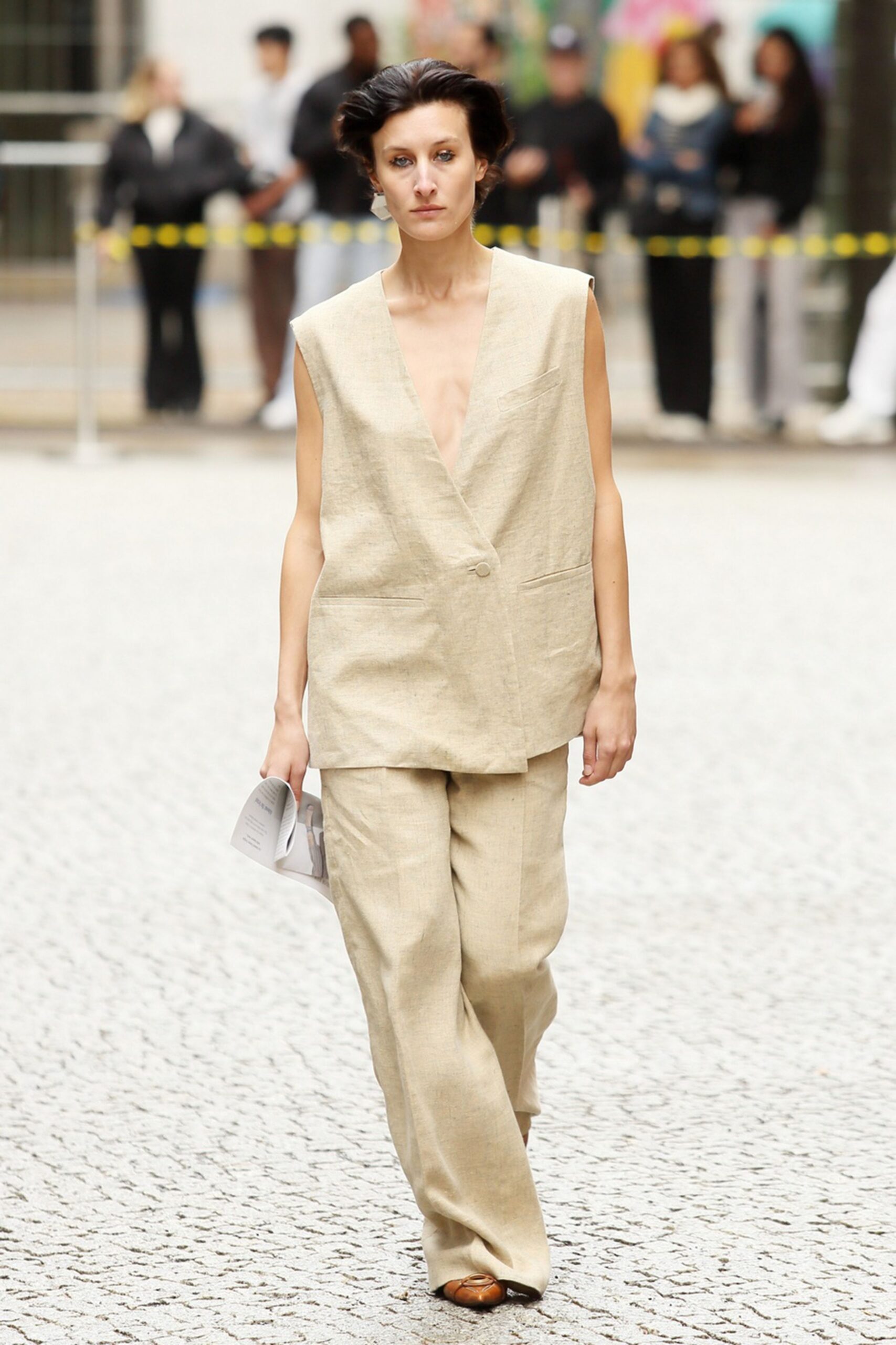 beige linen sleeveless blazer and pants