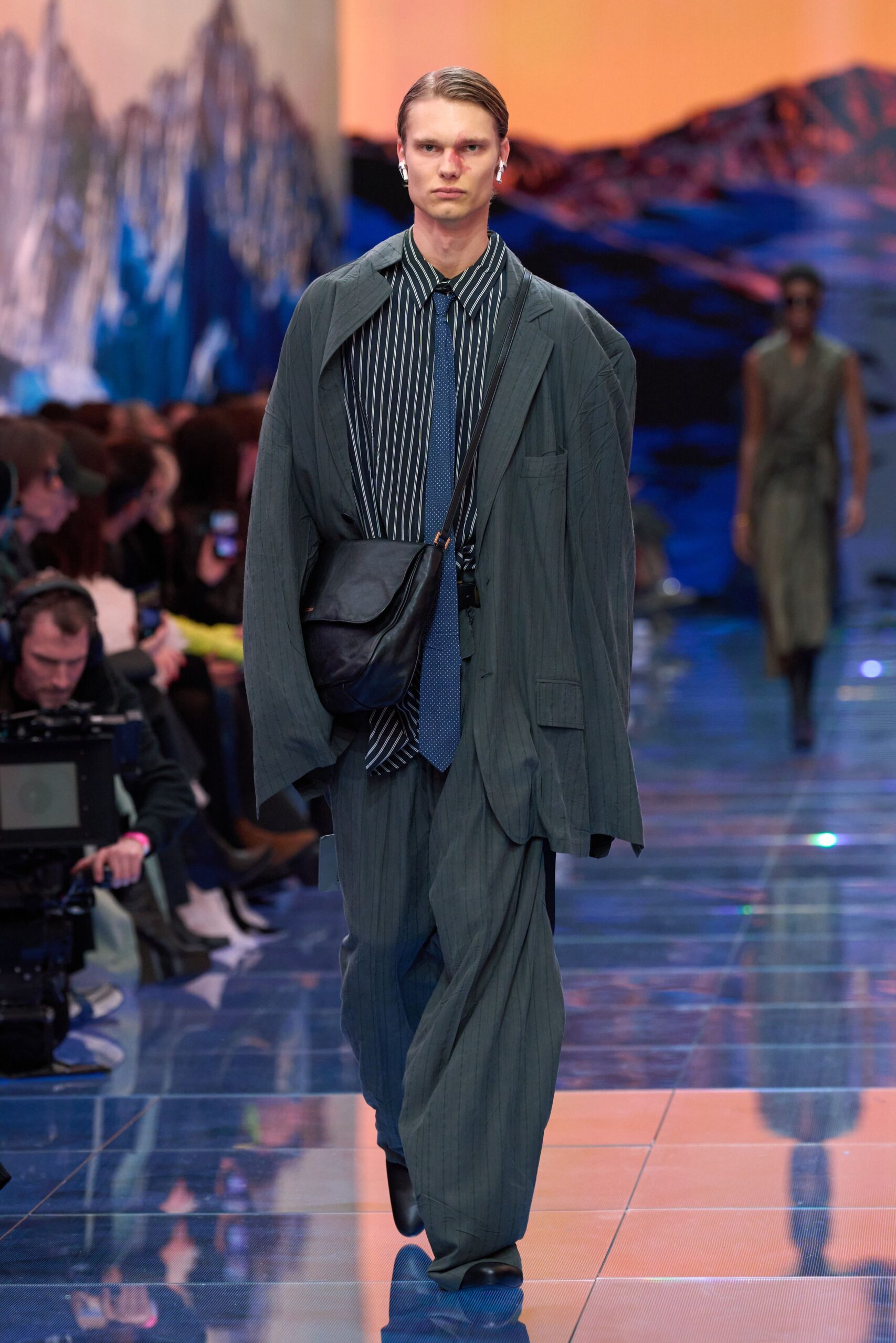 Balenciaga F/W 24 Look 125