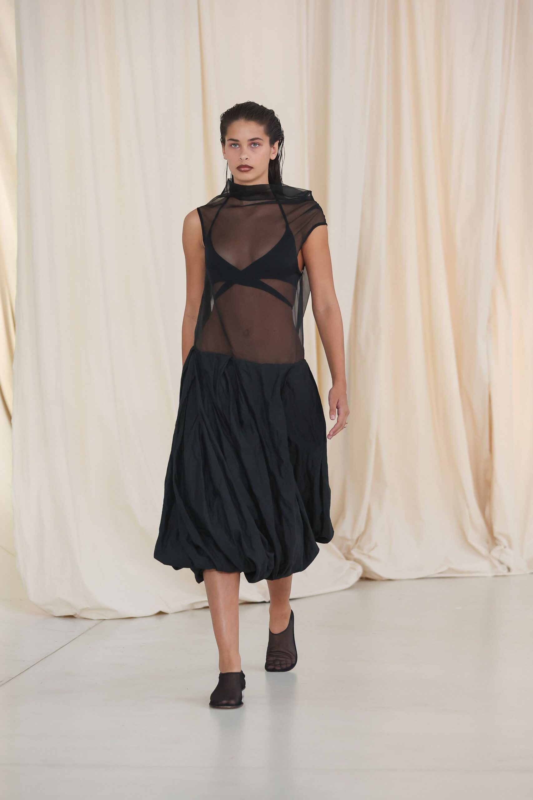 black mesh sleeveless slim sheer shoes