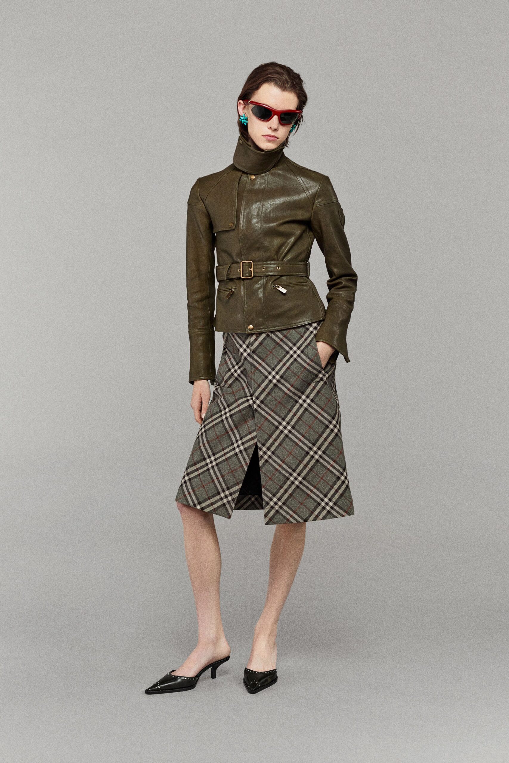gray cotton long-sleeve slit fitted pleated midi skirt