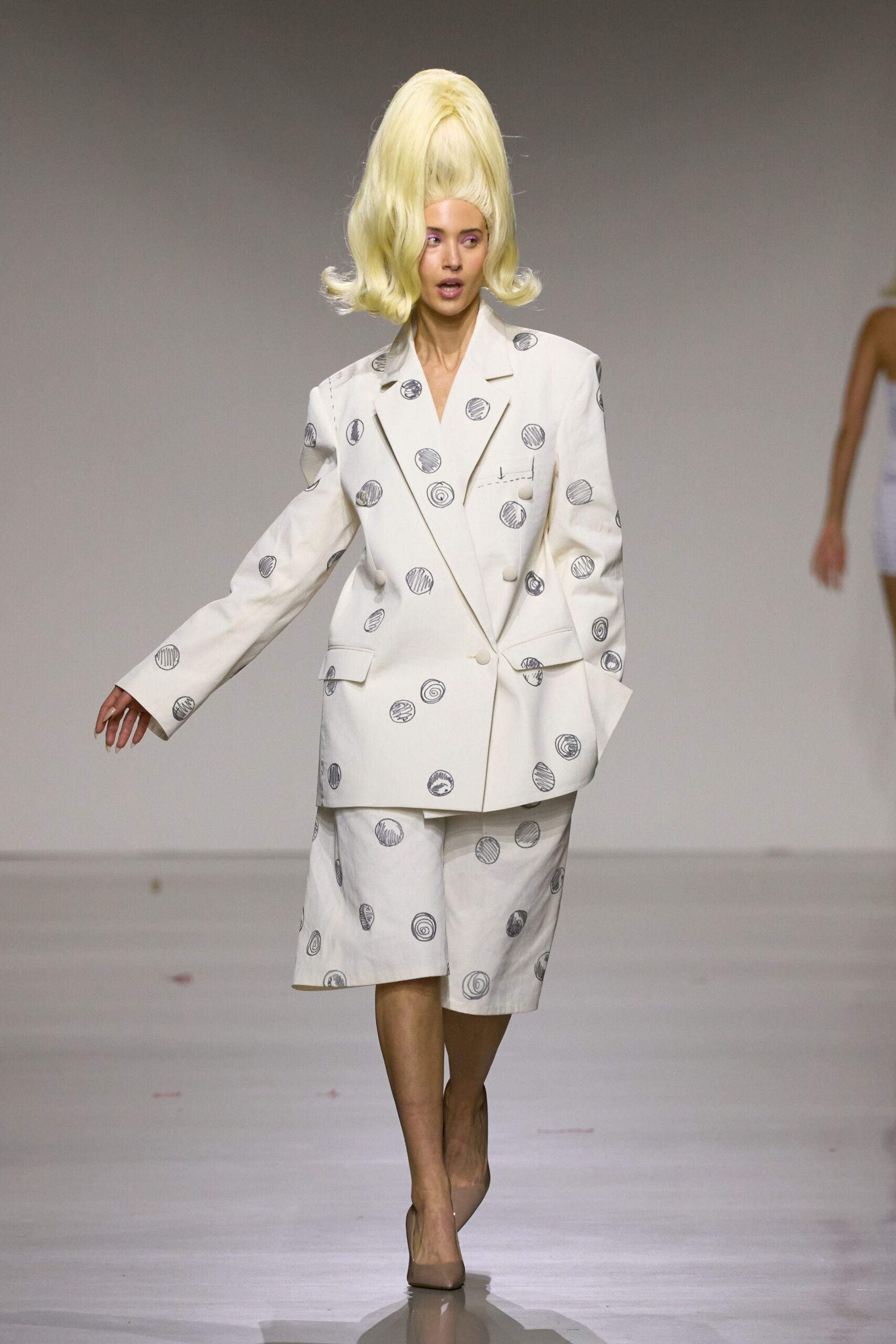 white cotton long-sleeve collared relaxed buttoned printed suit