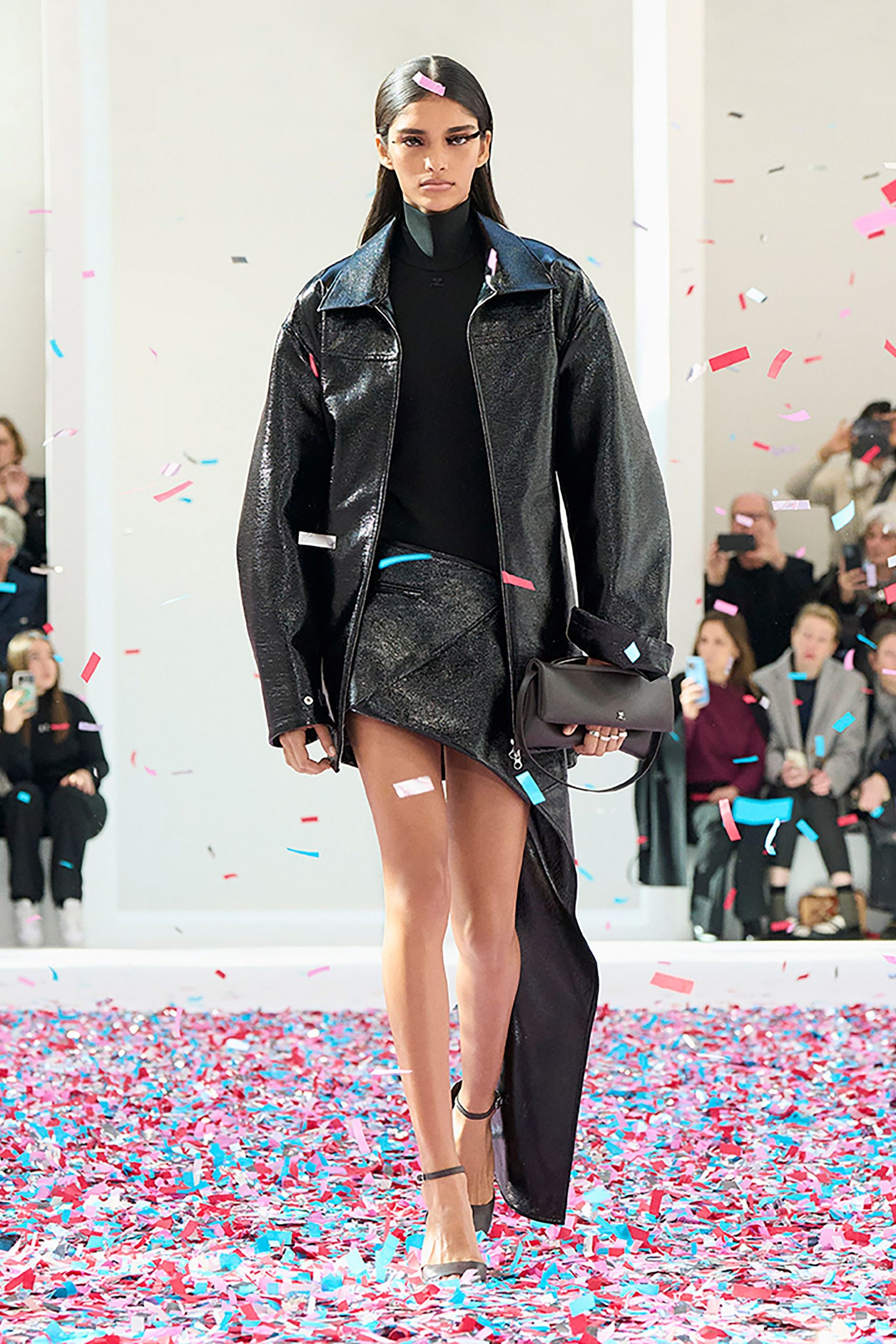 black leather long-sleeve collared oversized zippered shiny coat