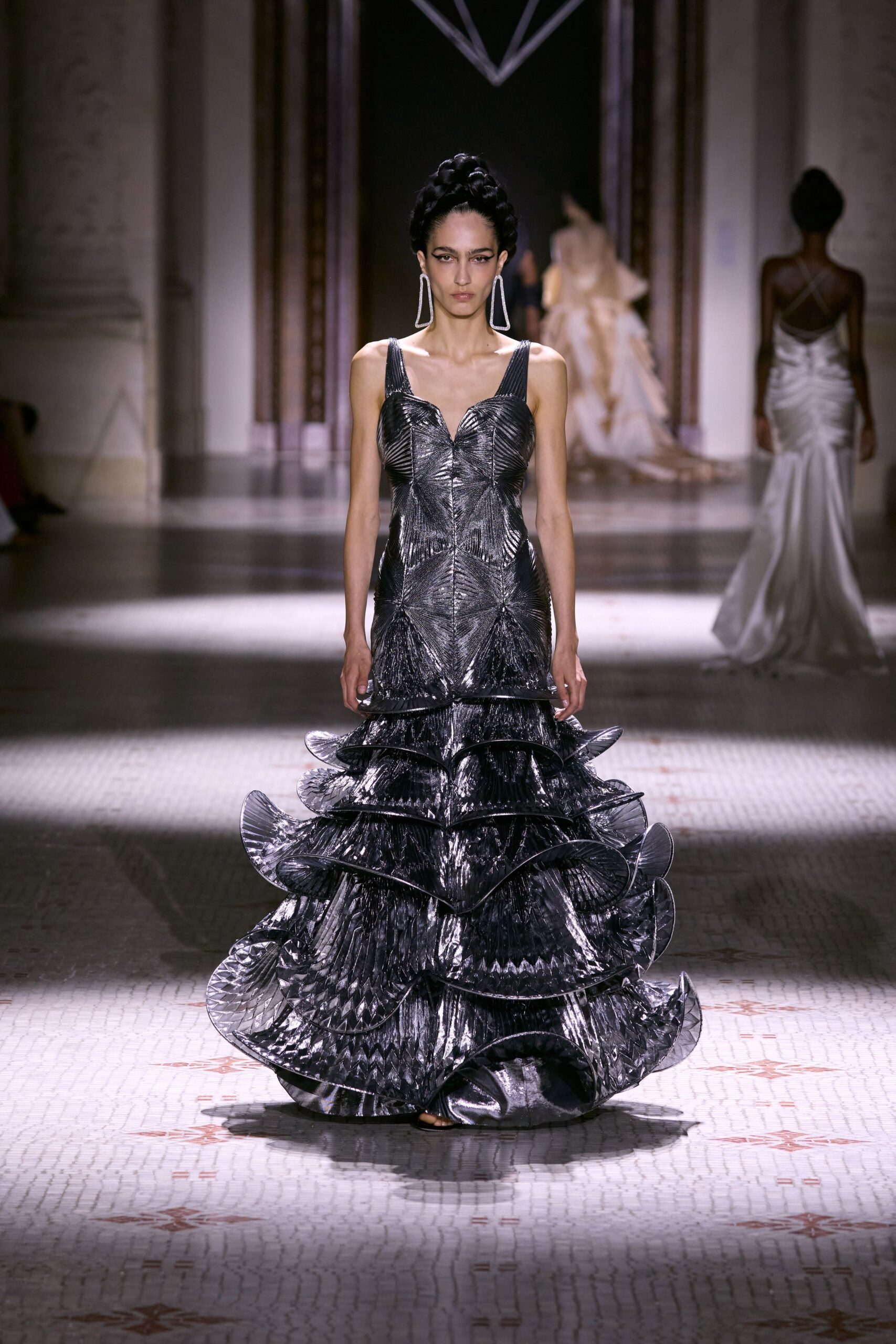 ArdAzAei F/W 24 Couture Look 81