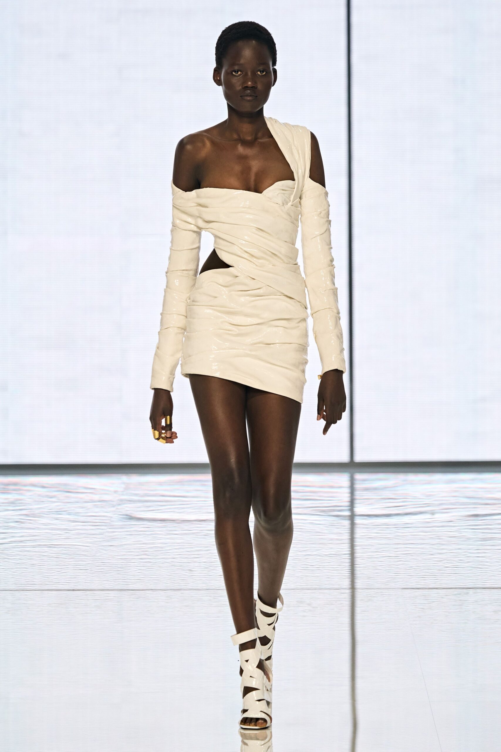 Balmain S/S 22 Look 129