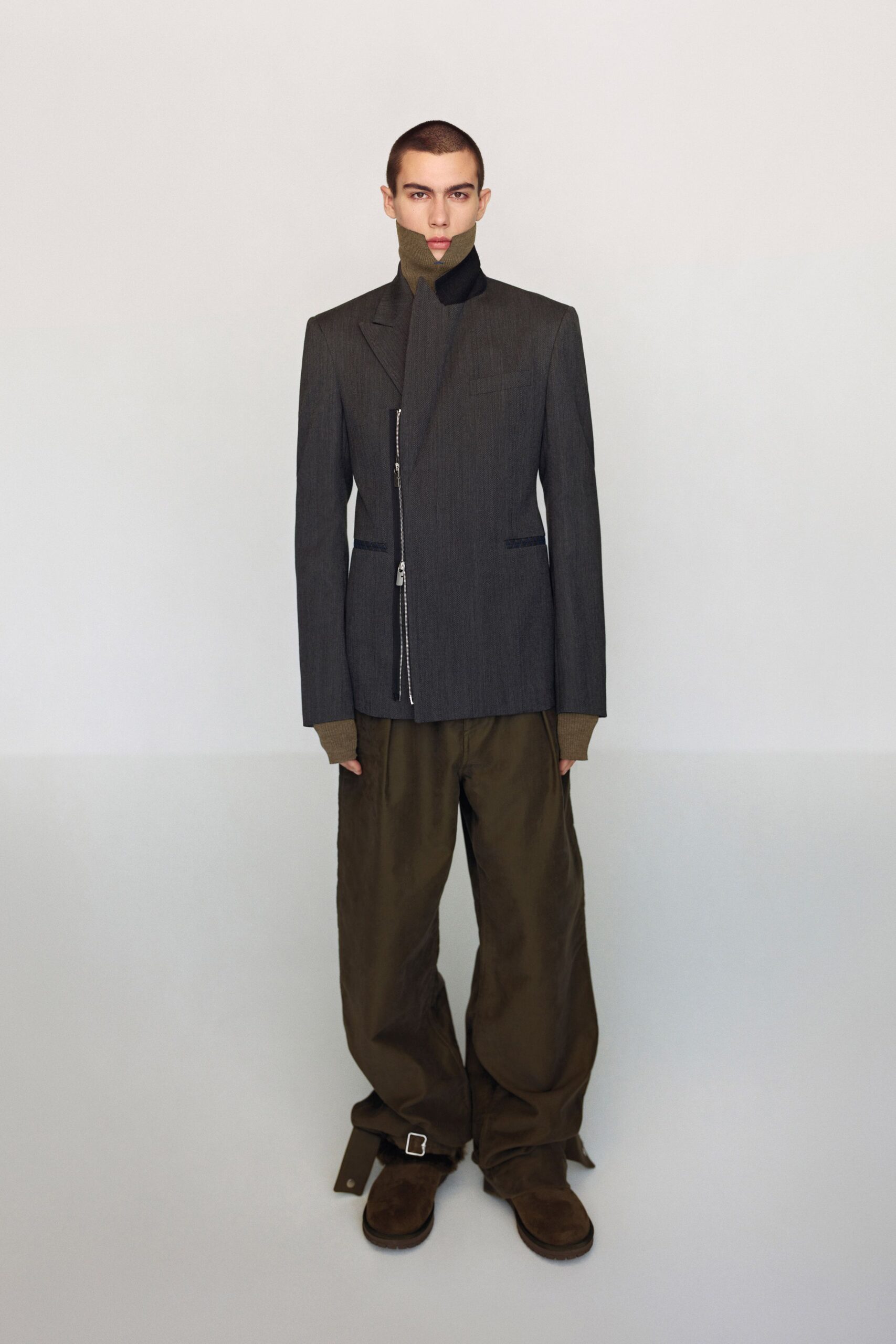 Burberry F/W 24 Look 126