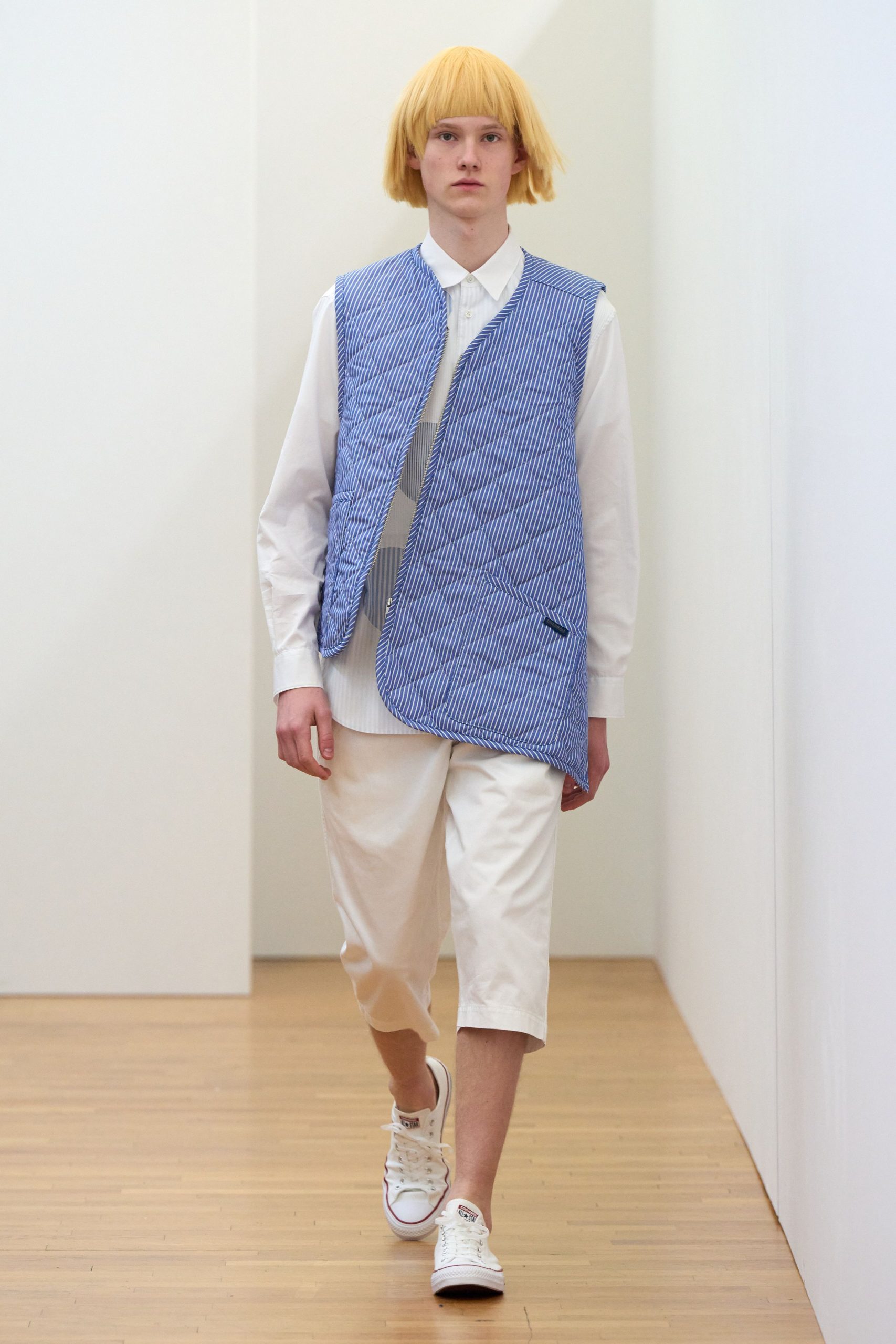 blue cotton sleeveless collared relaxed striped vest