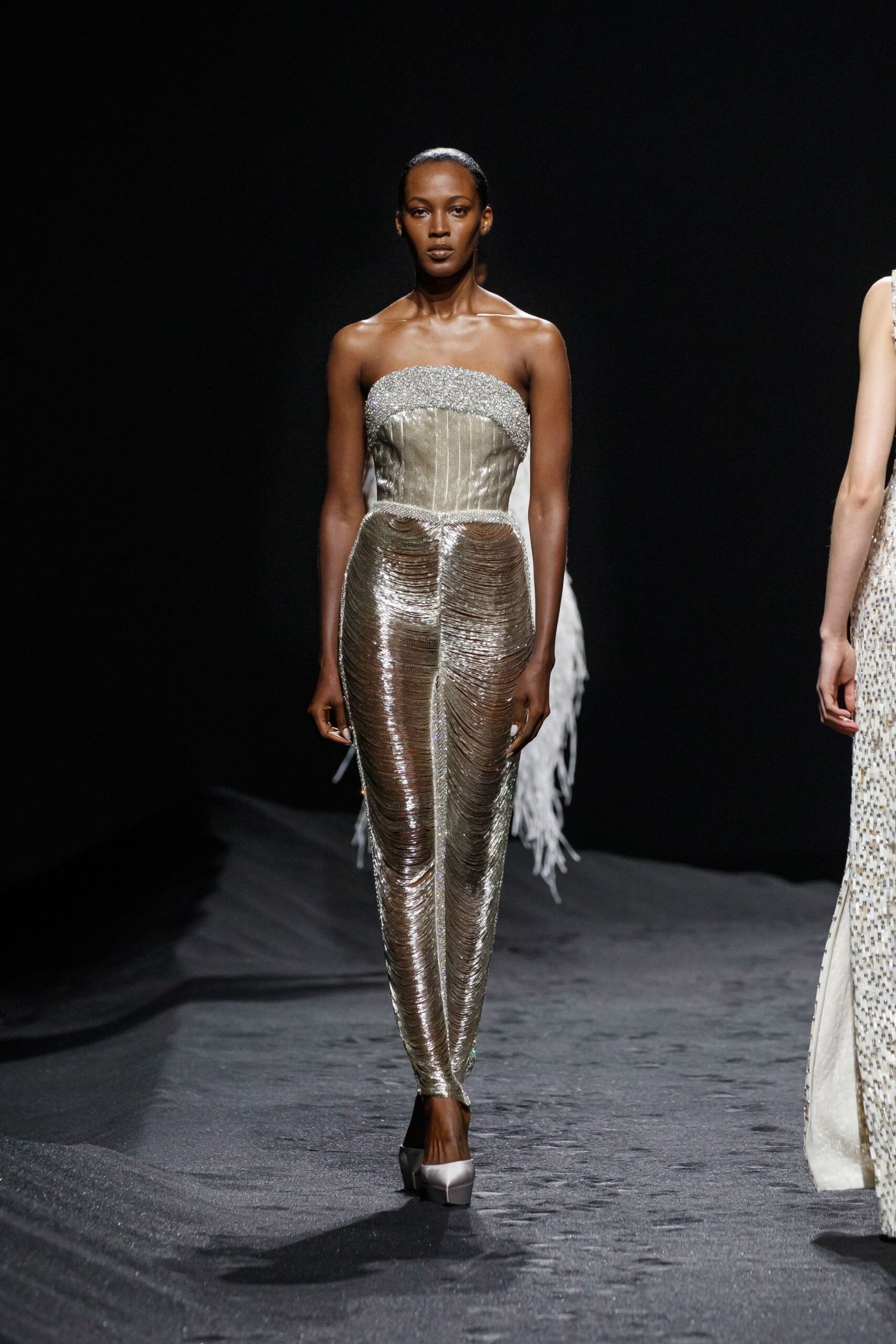 Ashi Studio S/S 23 Couture Look 152