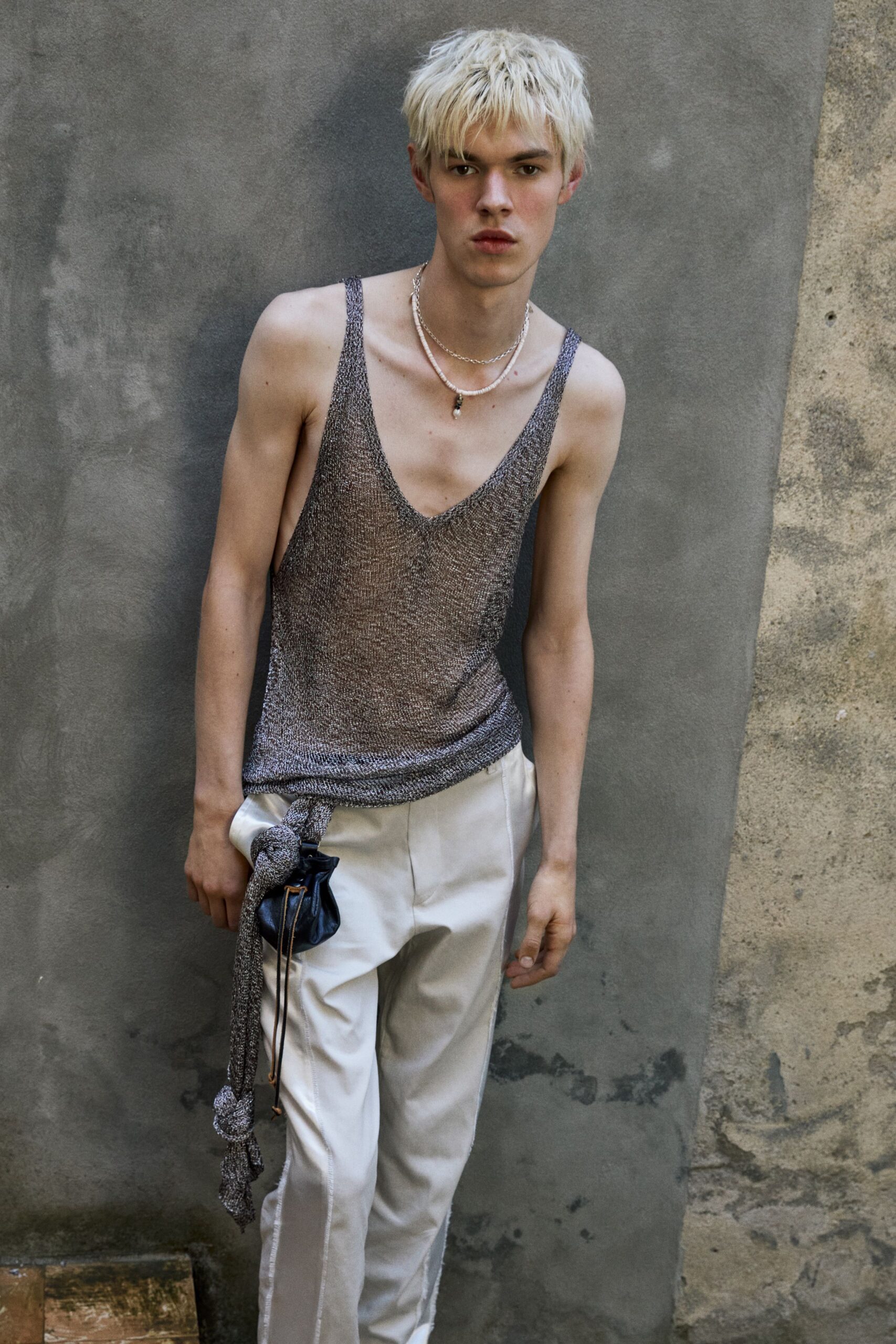 gray cotton sleeveless v-neck fitted textured tank-top