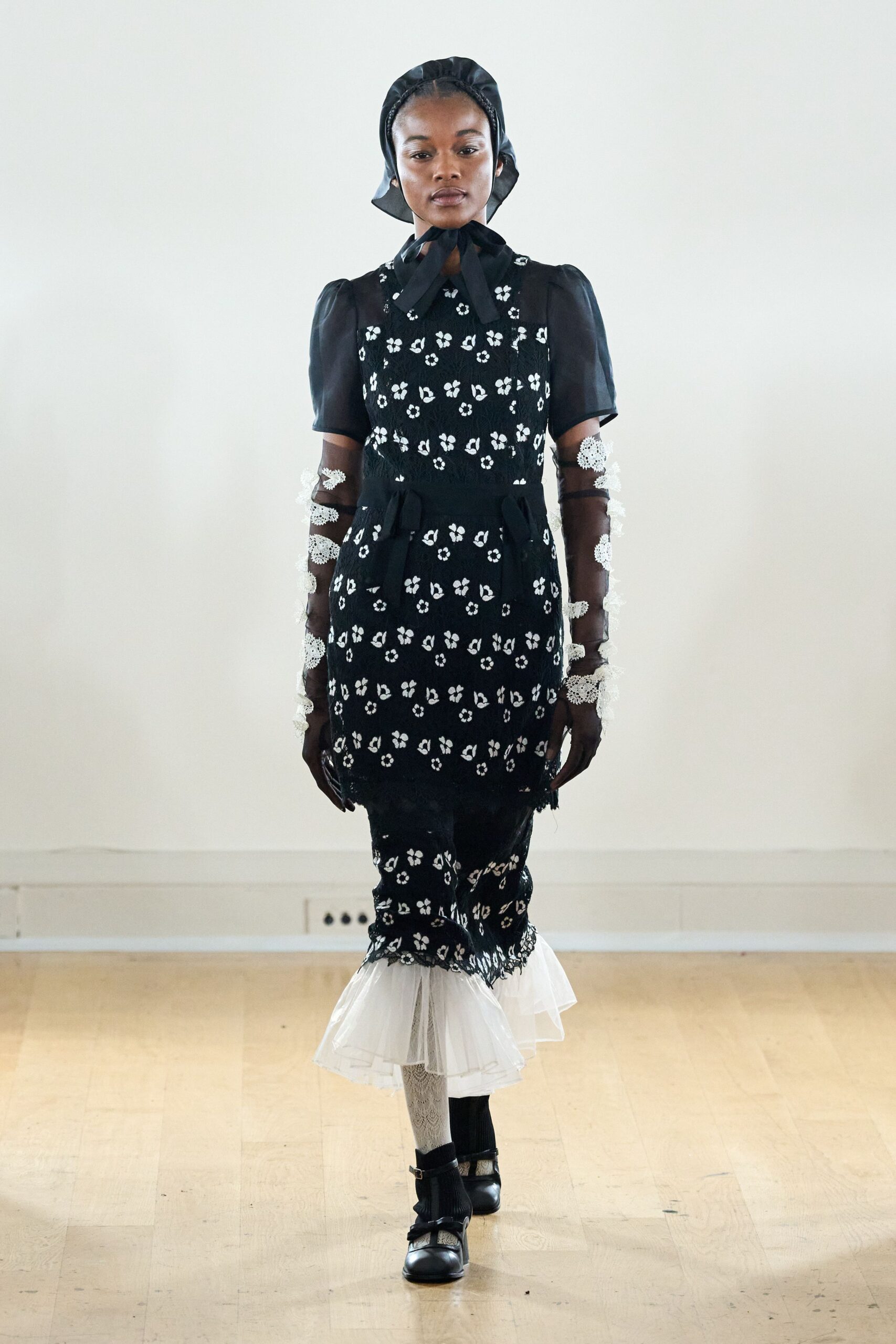 Bora Aksu F/W 24 Look 121