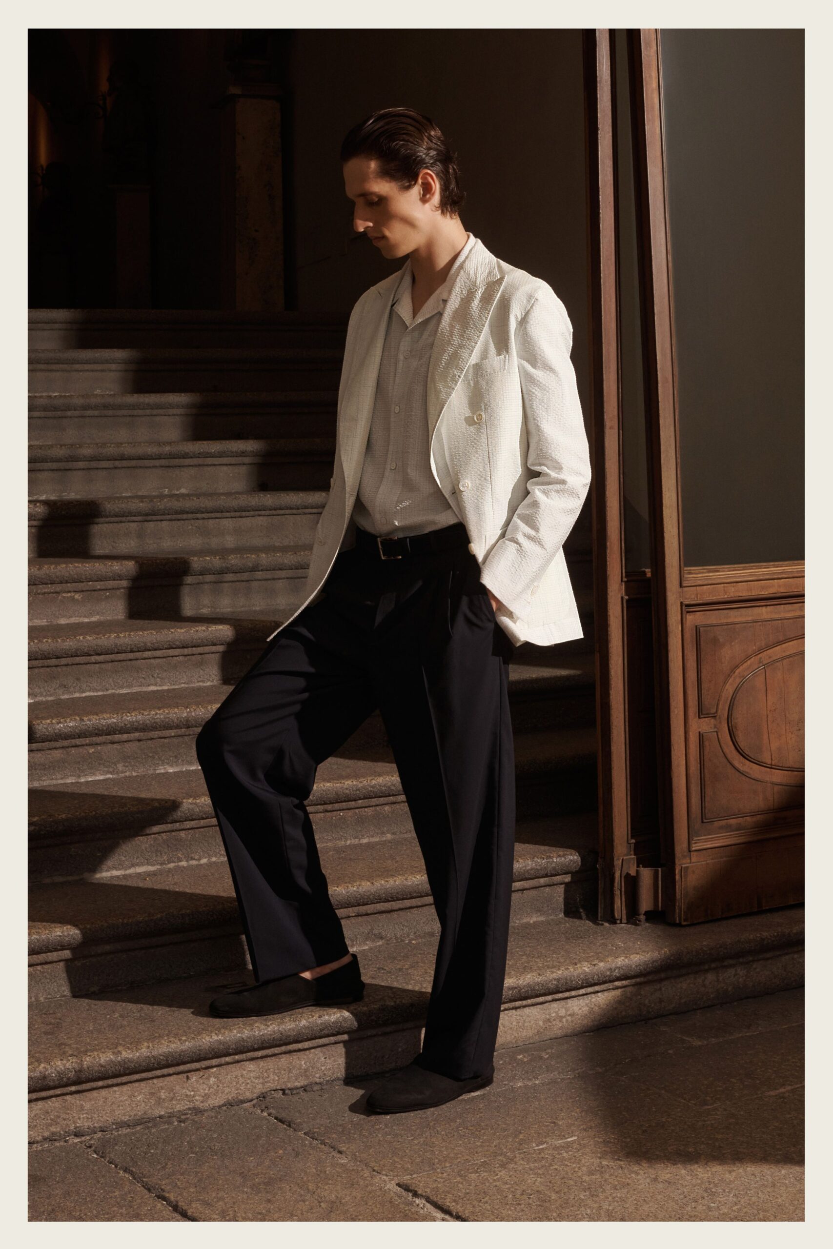 white cotton long-sleeve collared relaxed buttoned textured shirt