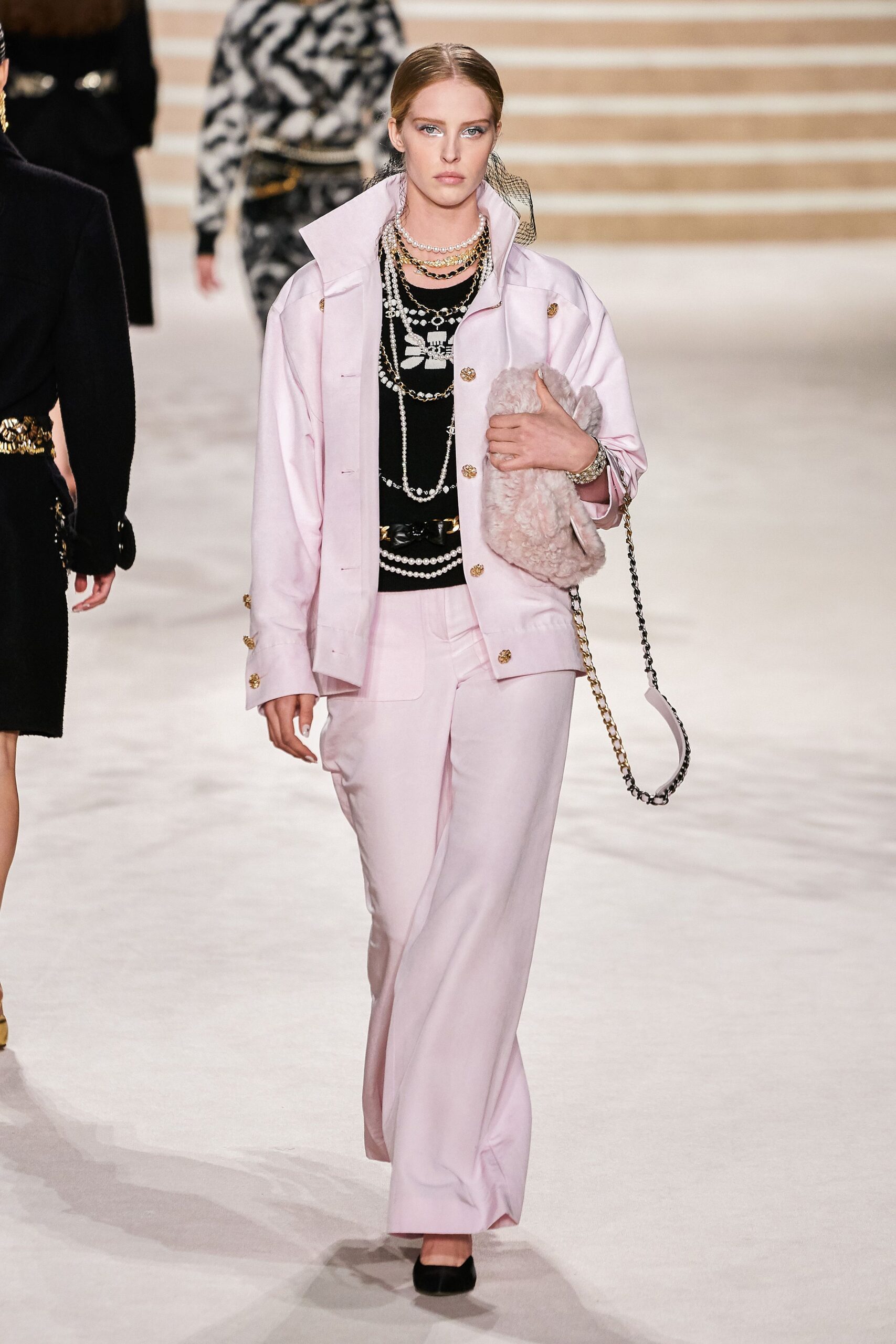 Chanel F/W 20 Look 245