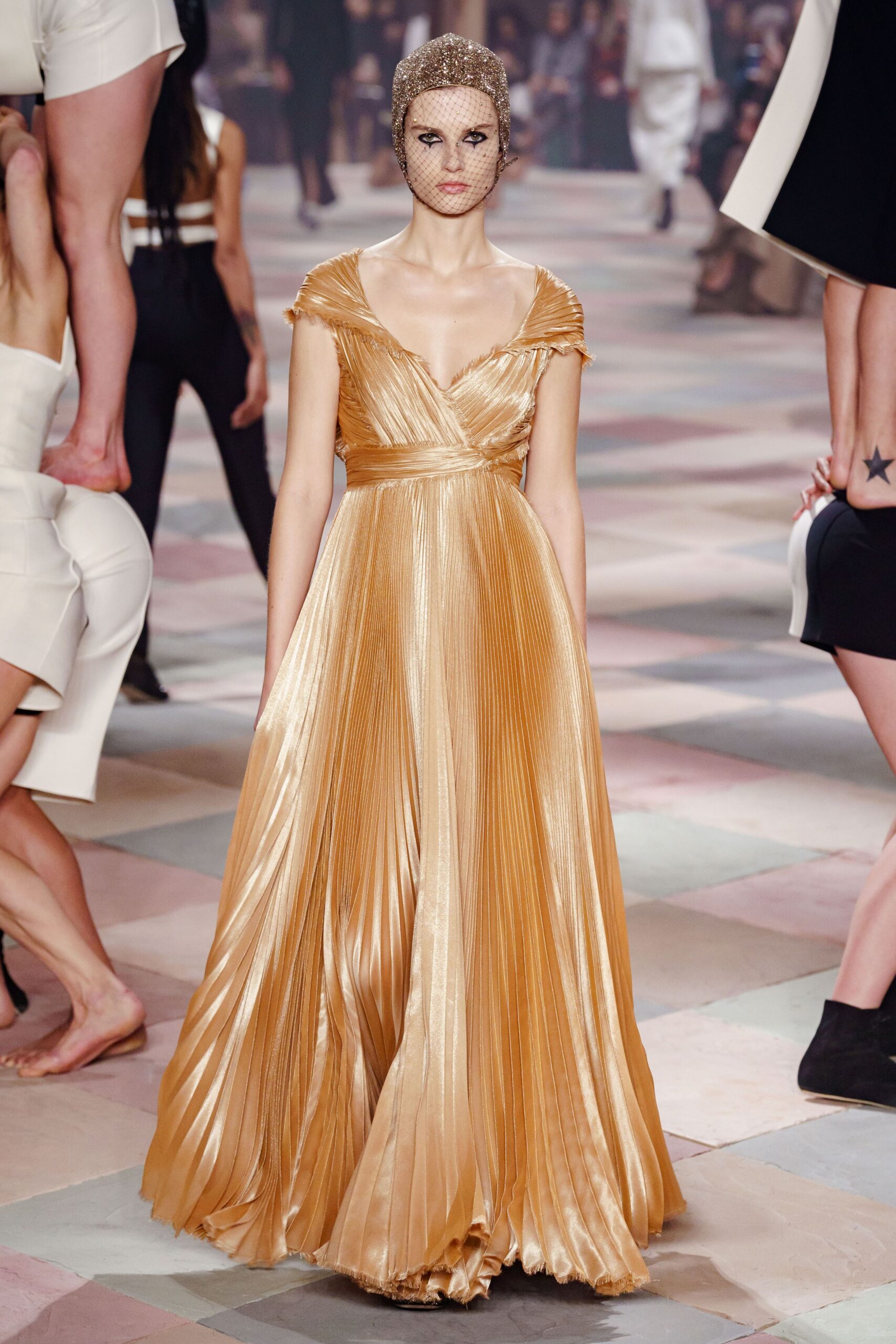 Christian Dior S/S 19 Couture Look 197