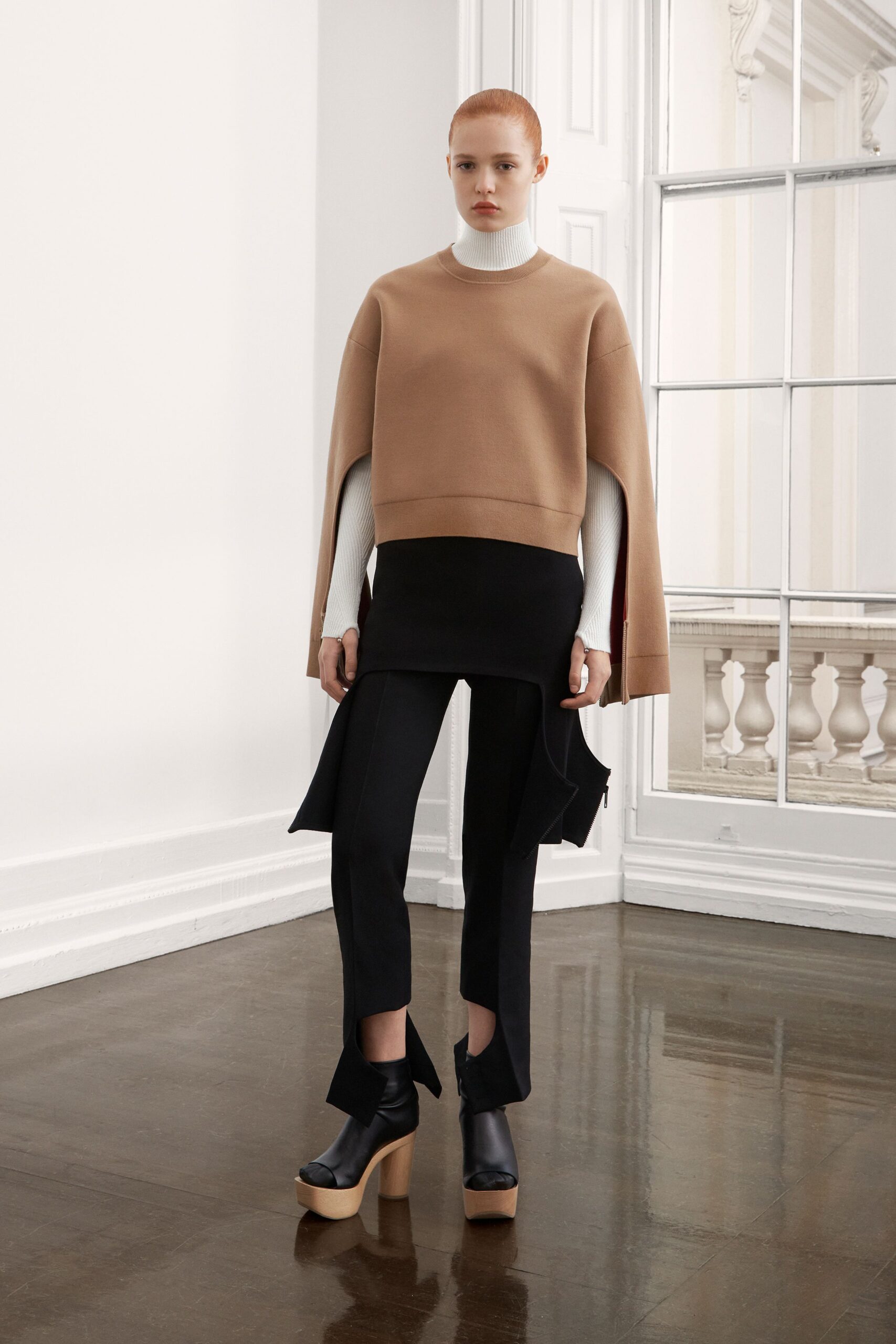 Burberry F/W 21 Look 141