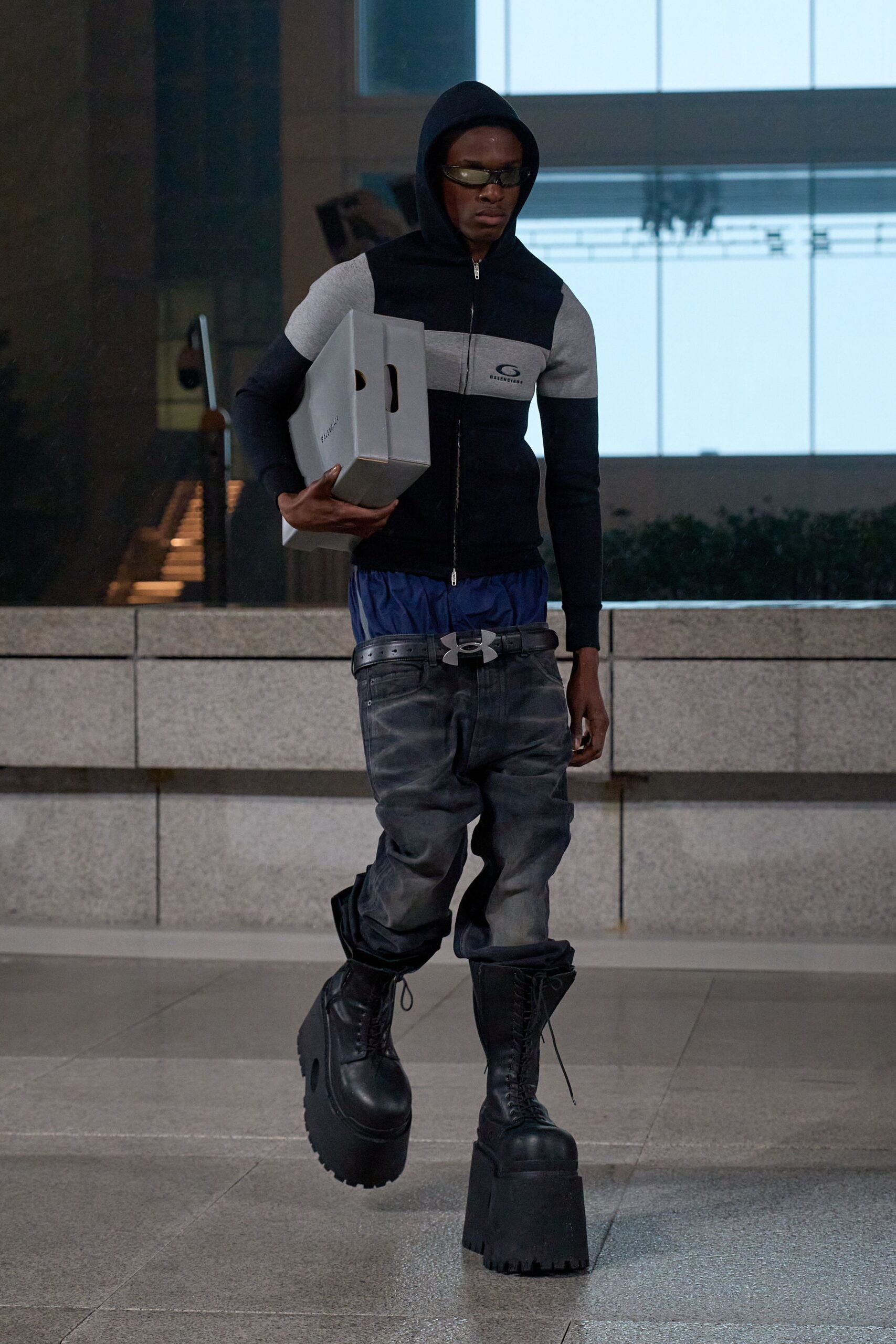 Balenciaga Resort 25 Look 107