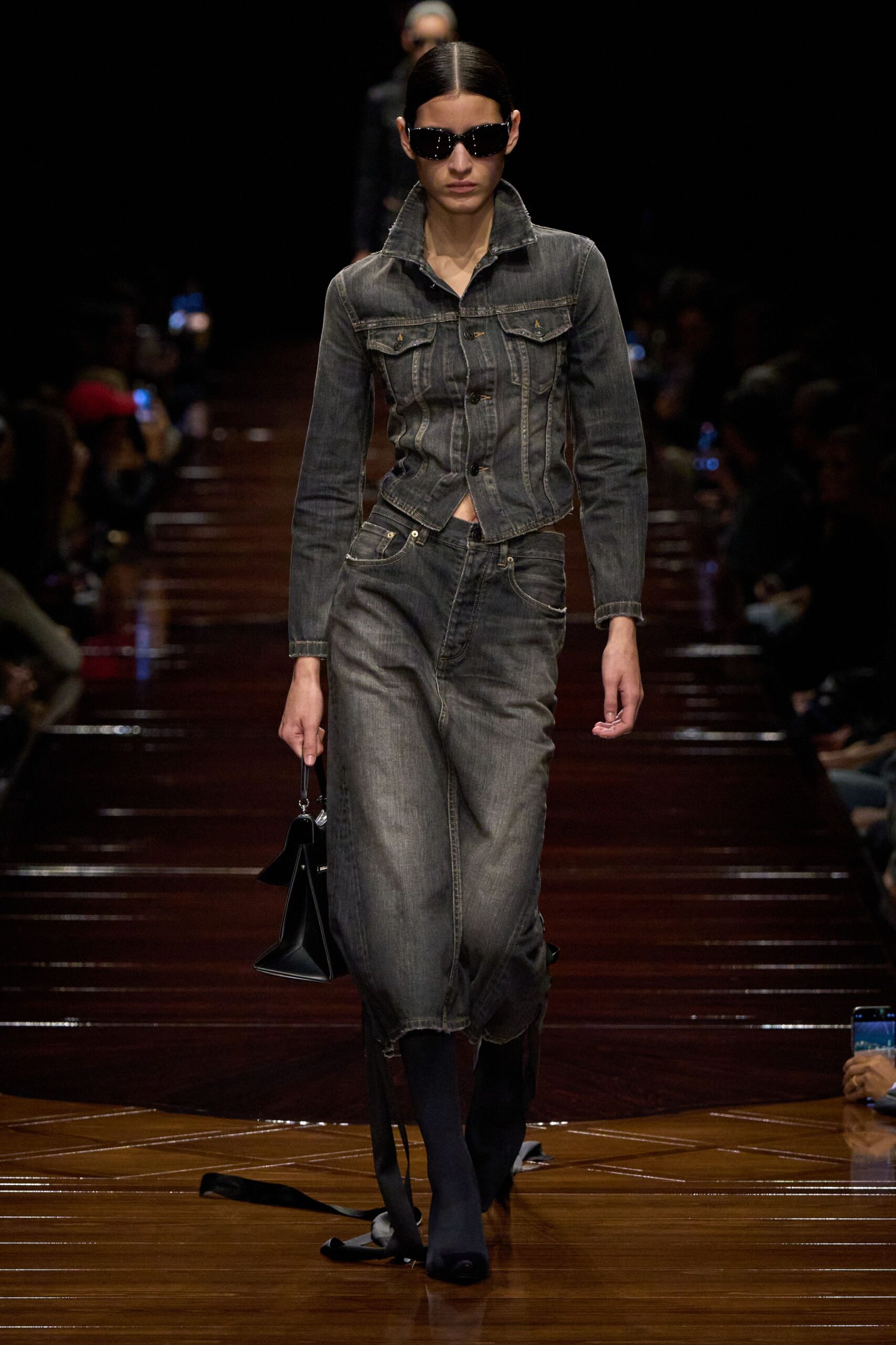 Balenciaga S/S 25 Look 139