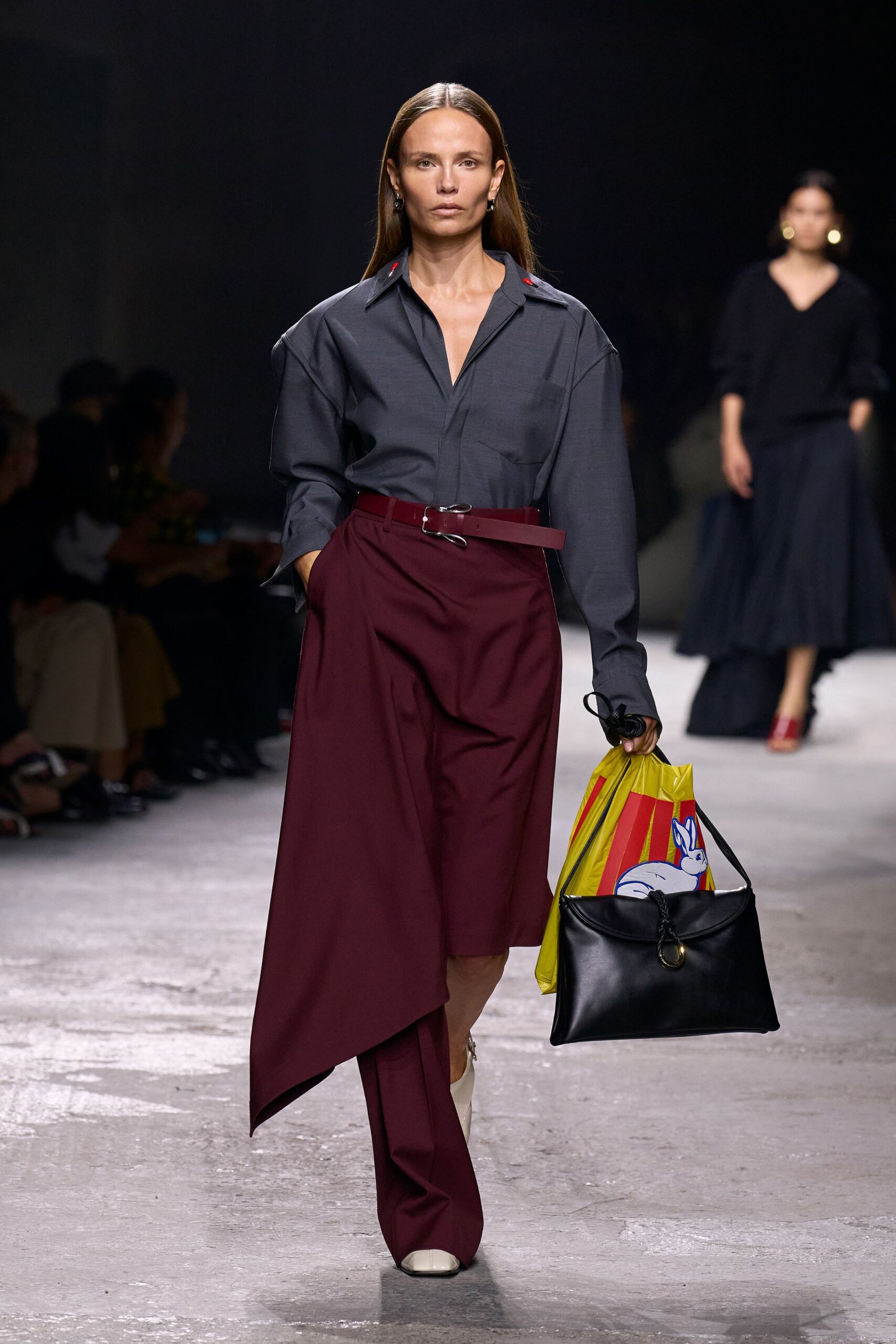 gray shirt maroon pants outfit