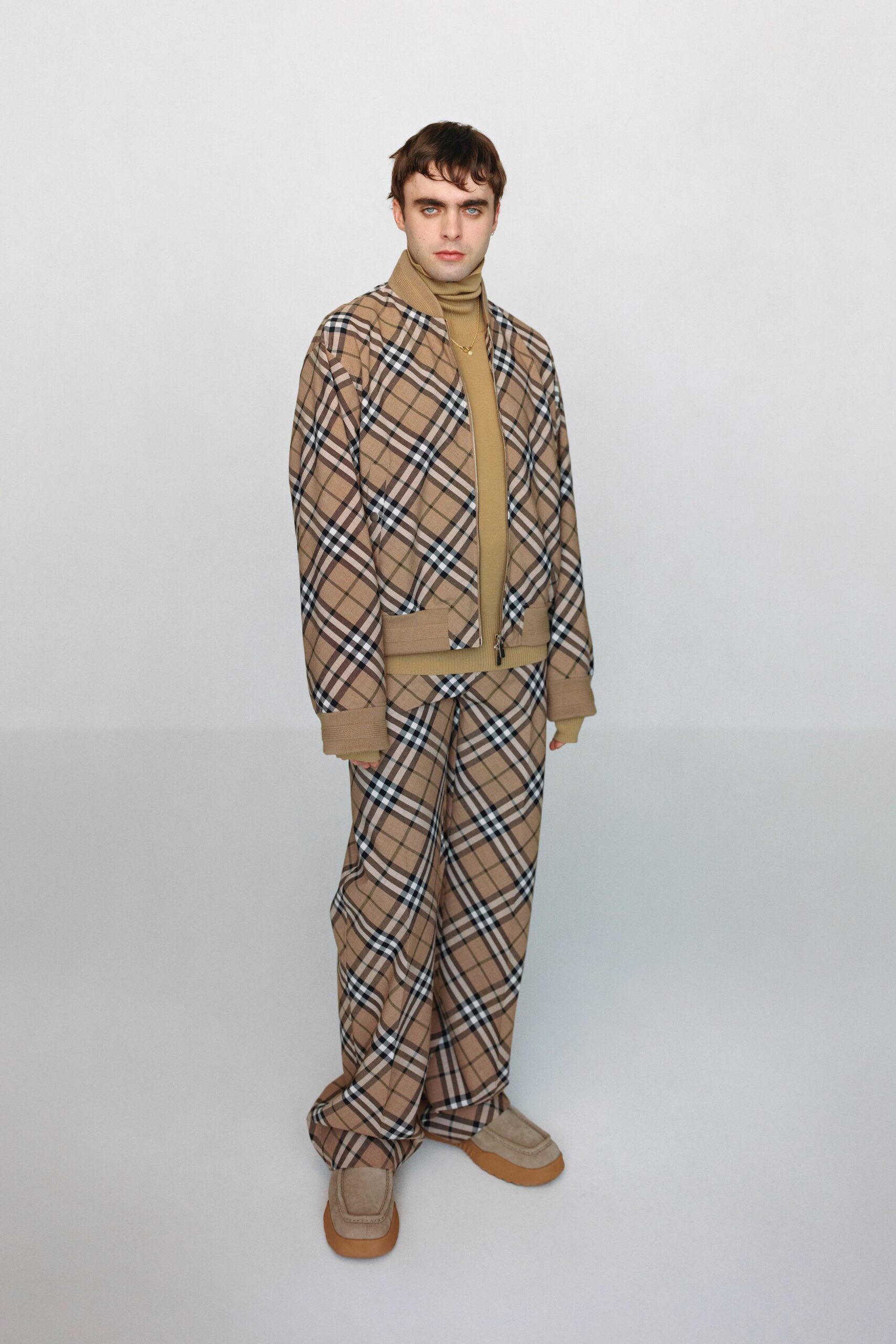 Burberry F/W 24 Look 148